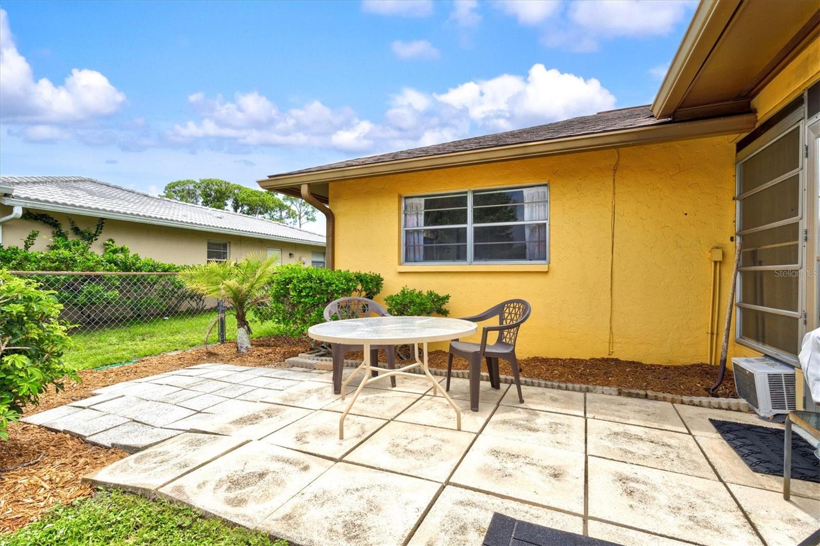 3977 LEMONWOOD DR