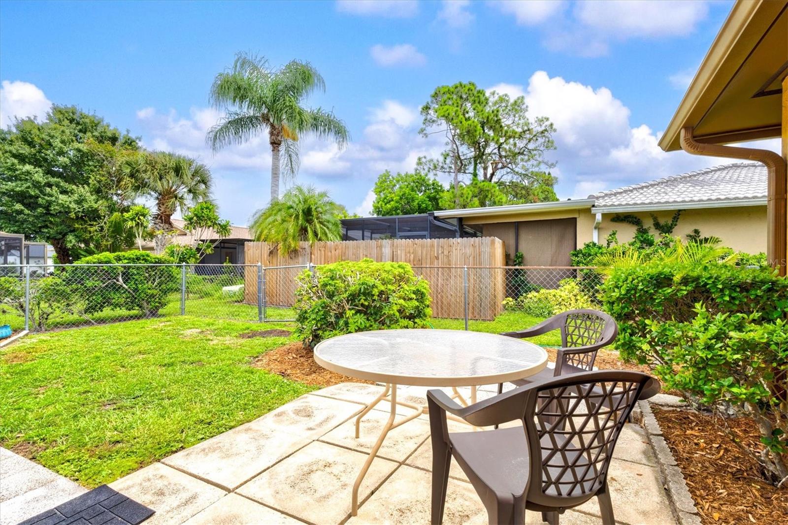 3977 LEMONWOOD DR
