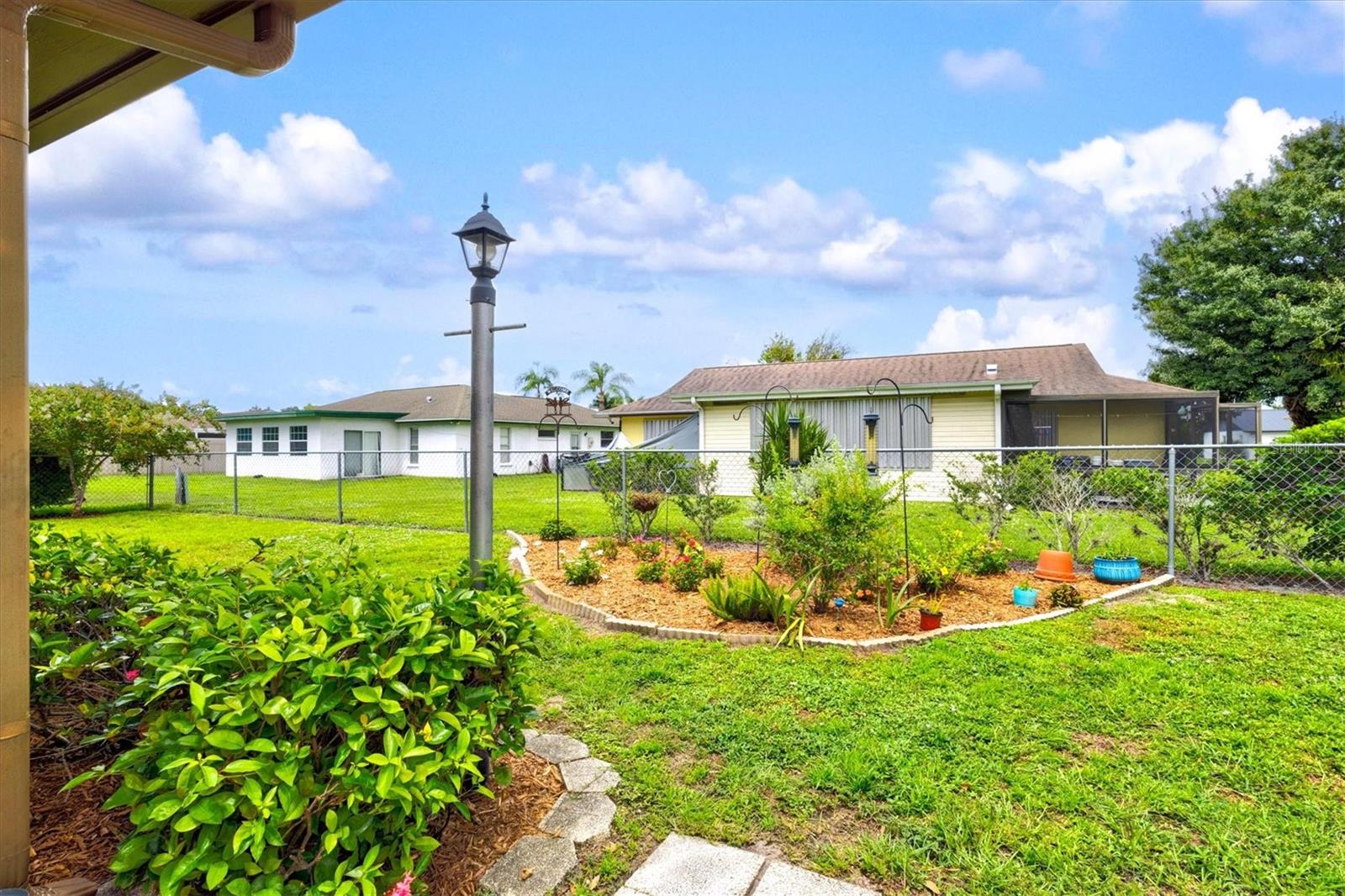 3977 LEMONWOOD DR