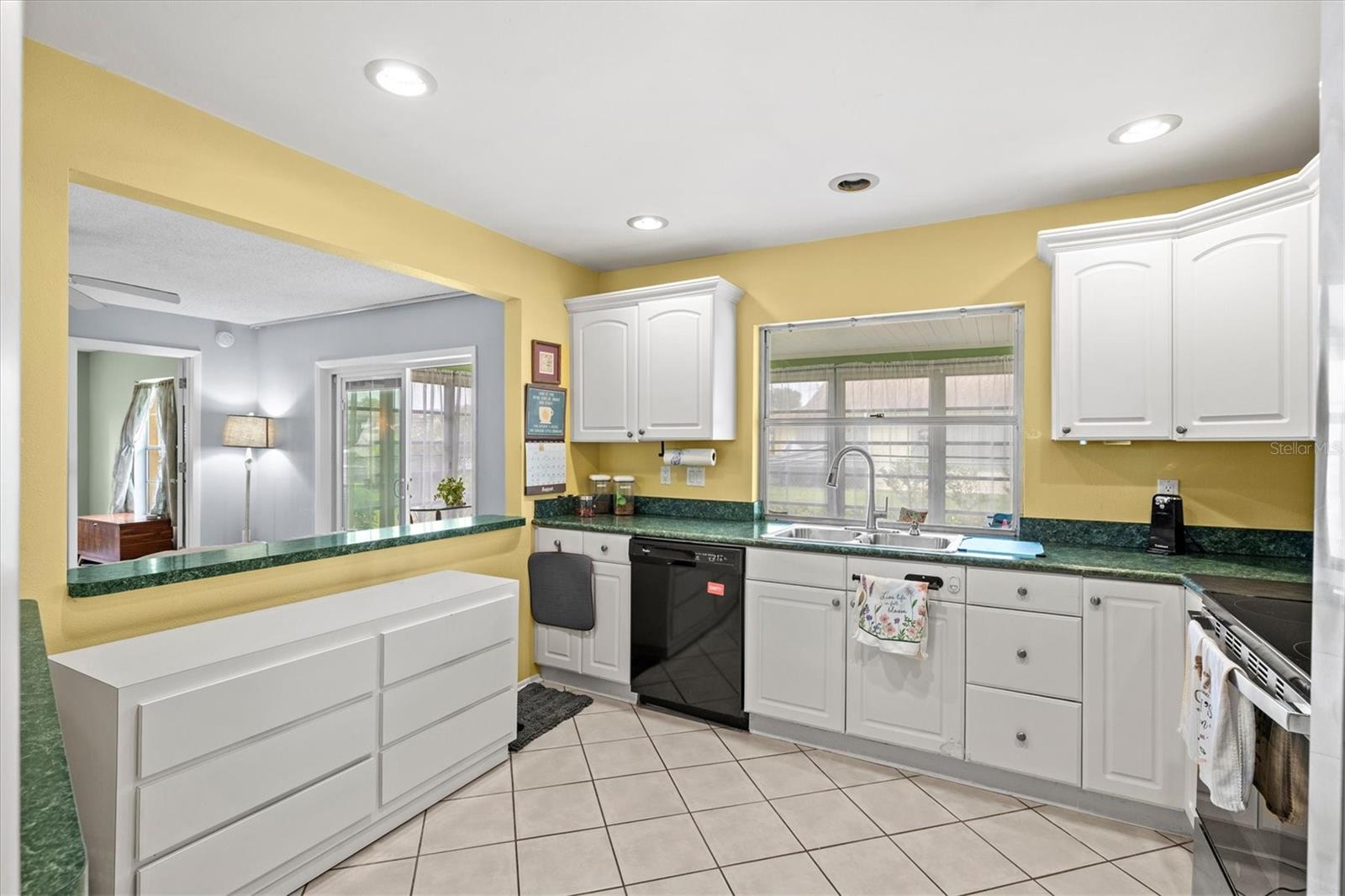 3977 LEMONWOOD DR