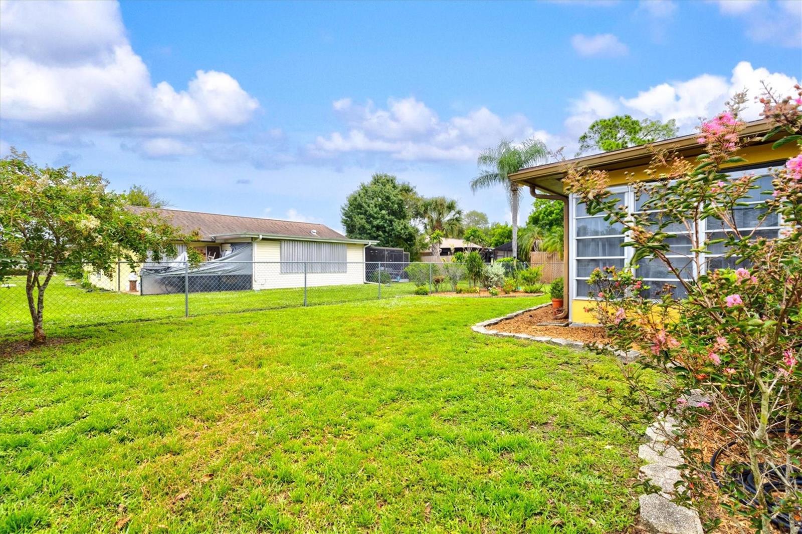 3977 LEMONWOOD DR