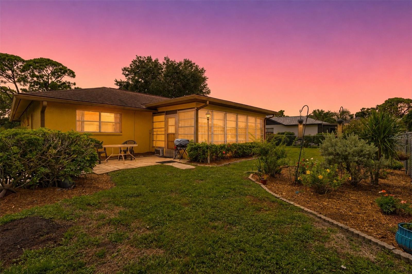 3977 LEMONWOOD DR