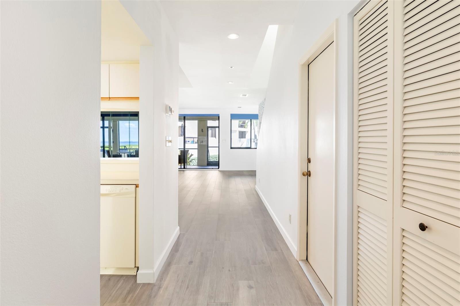 1920 HARBOURSIDE DR #1003