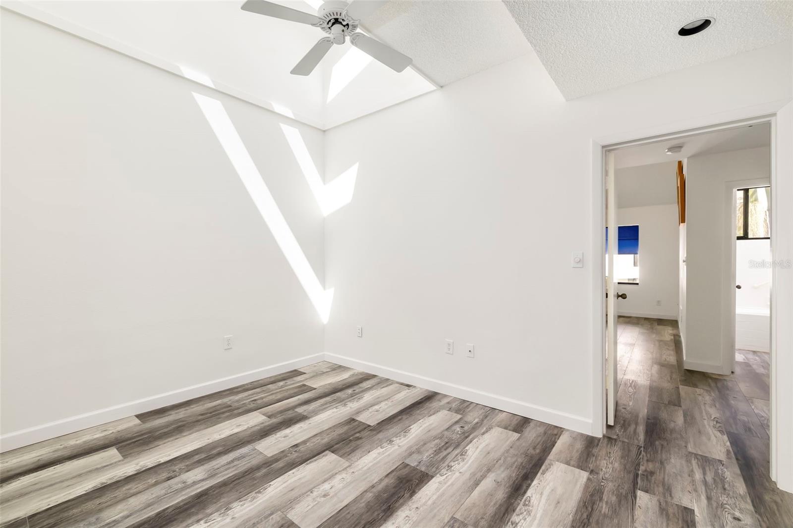 1920 HARBOURSIDE DR #1003
