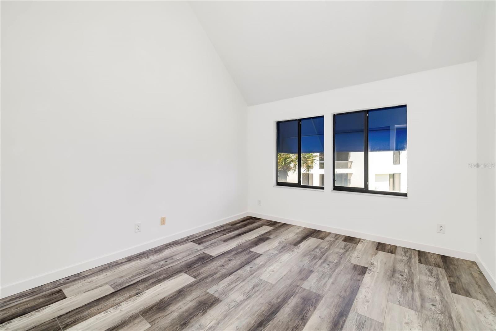 1920 HARBOURSIDE DR #1003