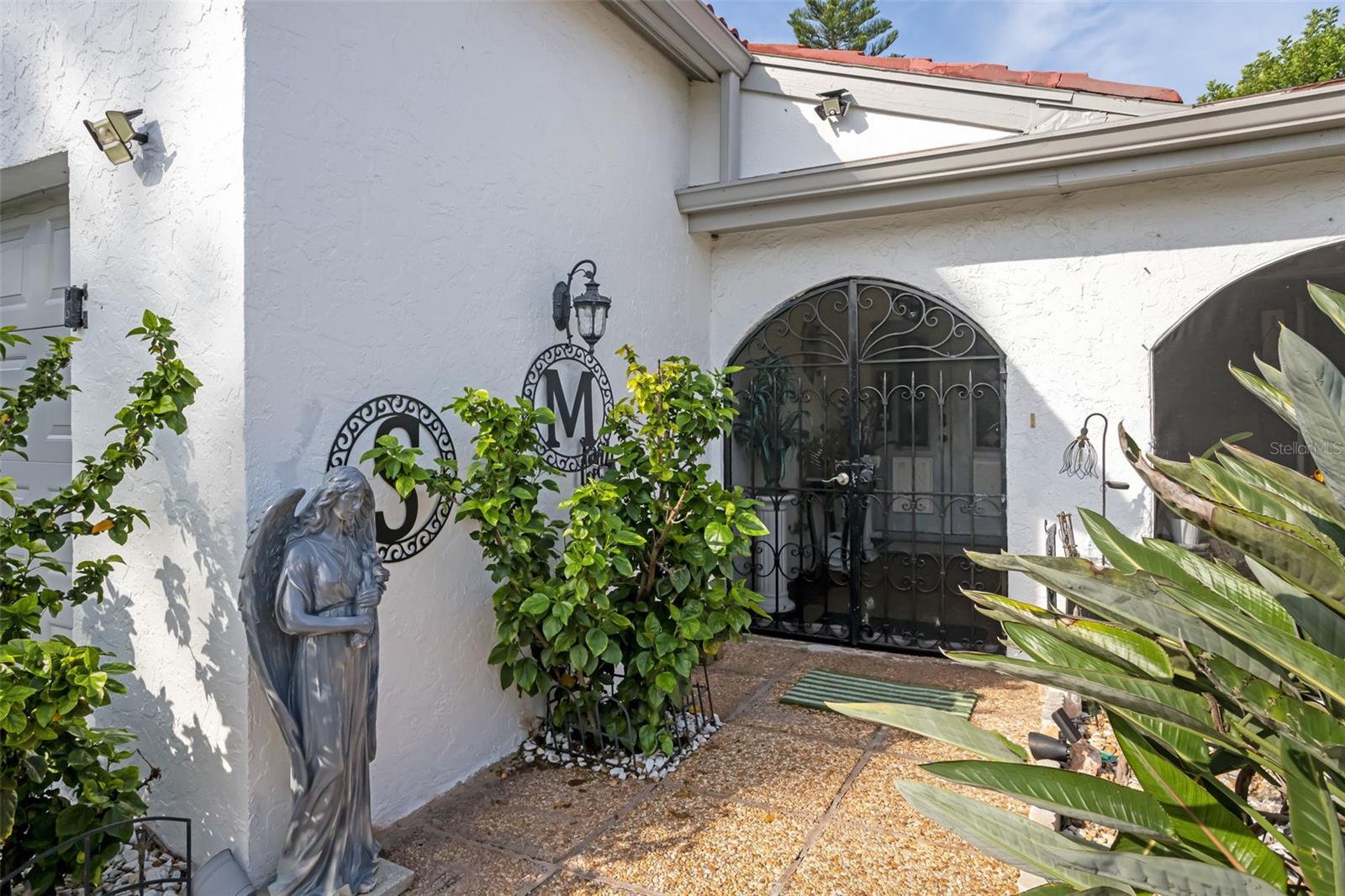 7236 LAS CASAS DR