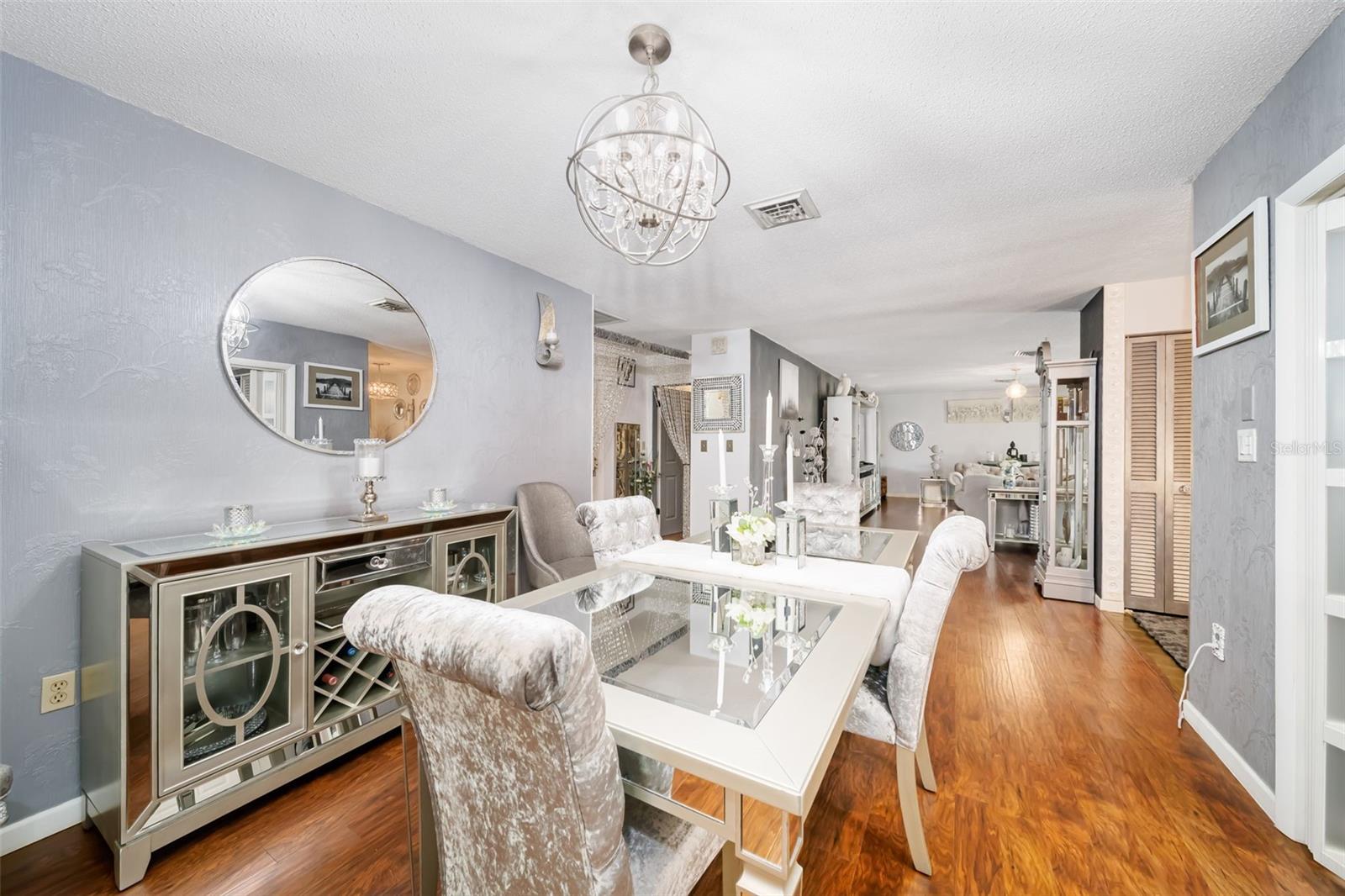 7236 LAS CASAS DR