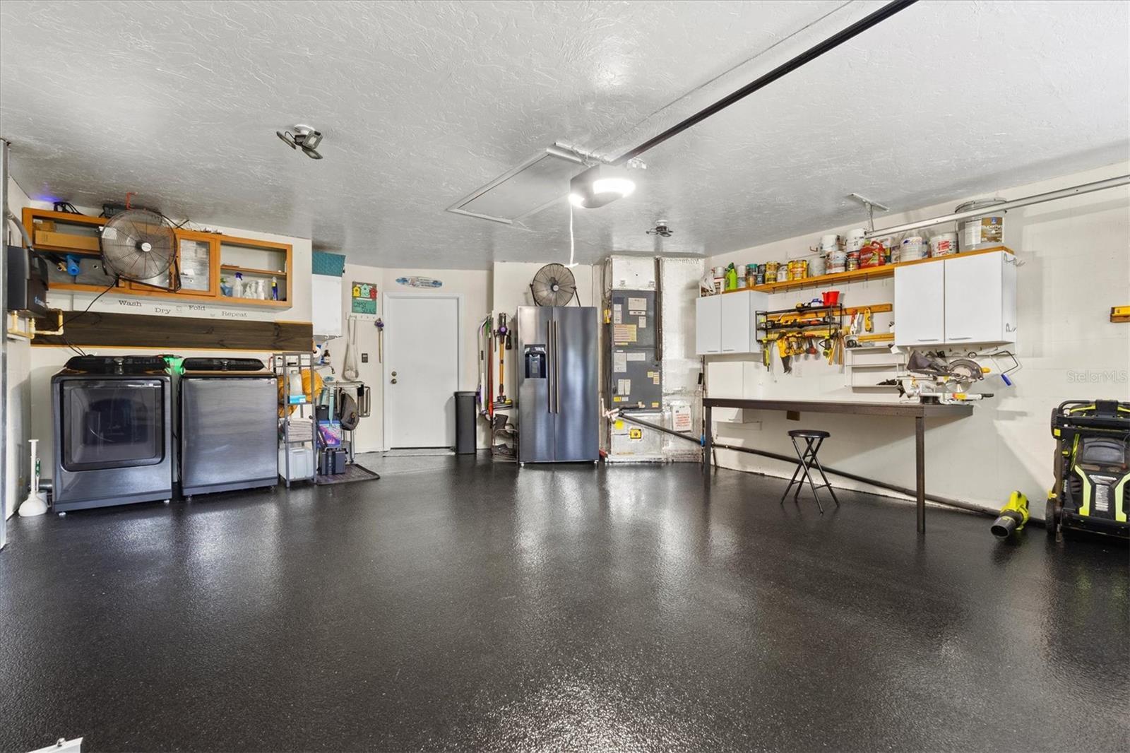 4250 KING RICHARD LN