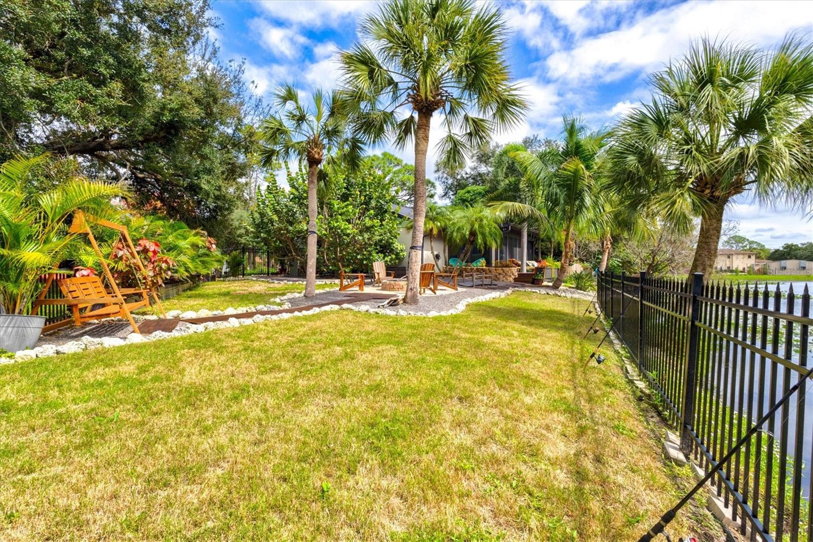 4250 KING RICHARD LN