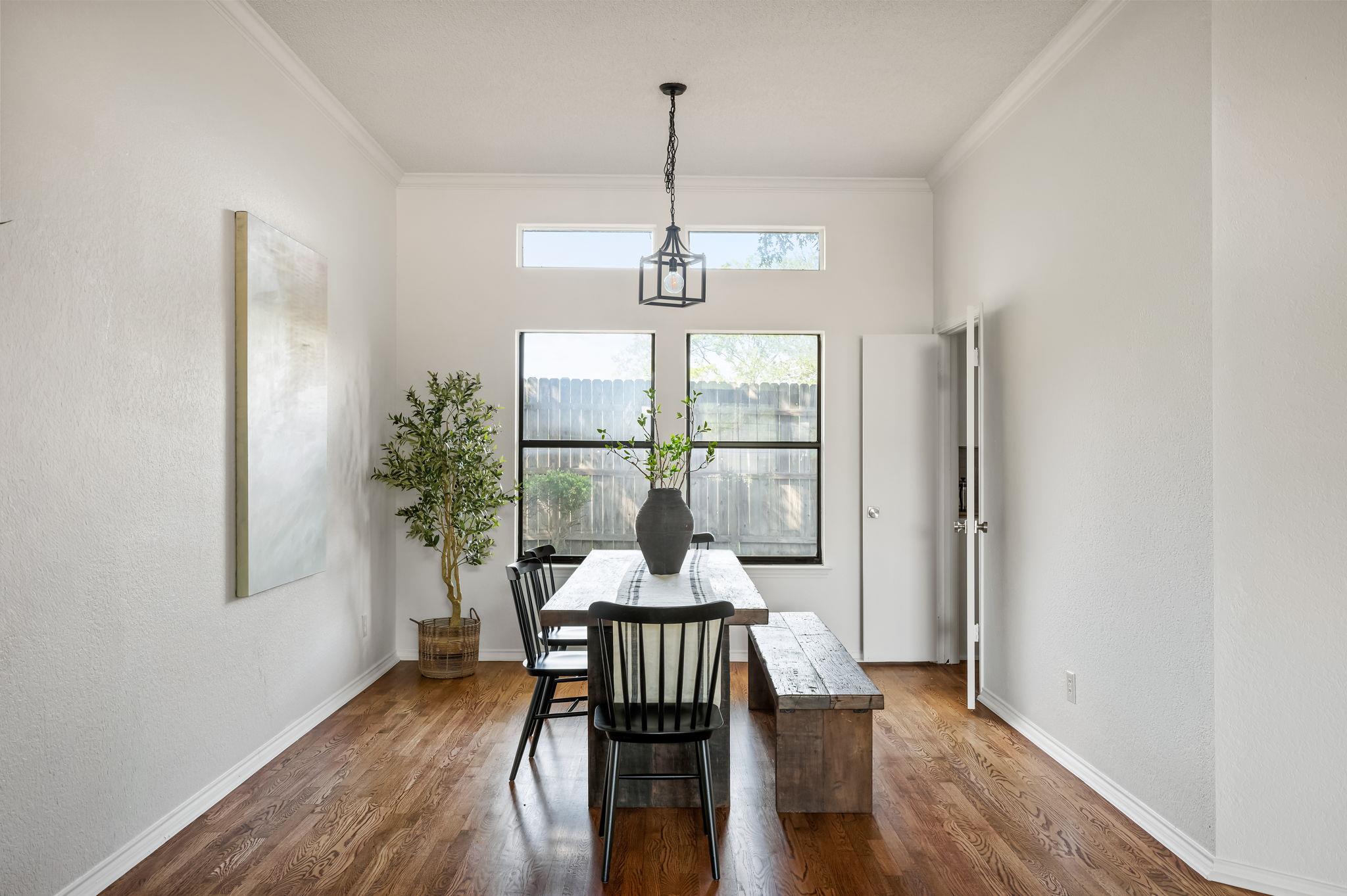 1106 Split Oak CV