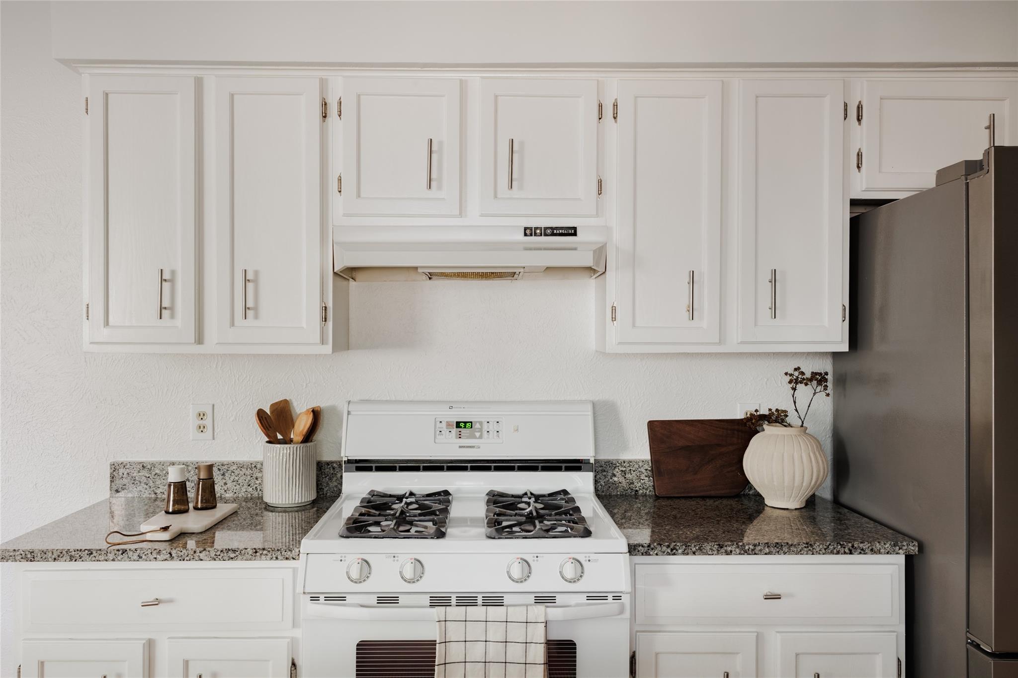7806 Beauregard CIR