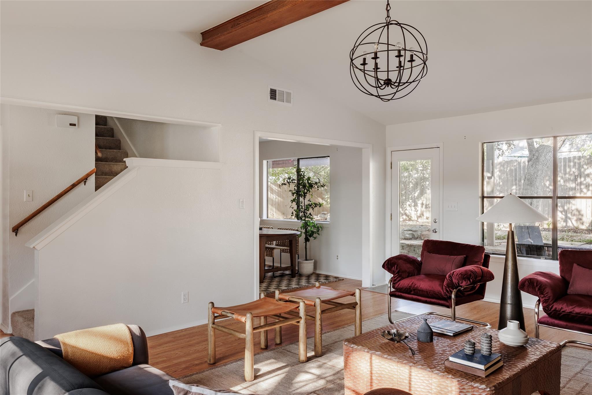 7806 Beauregard CIR