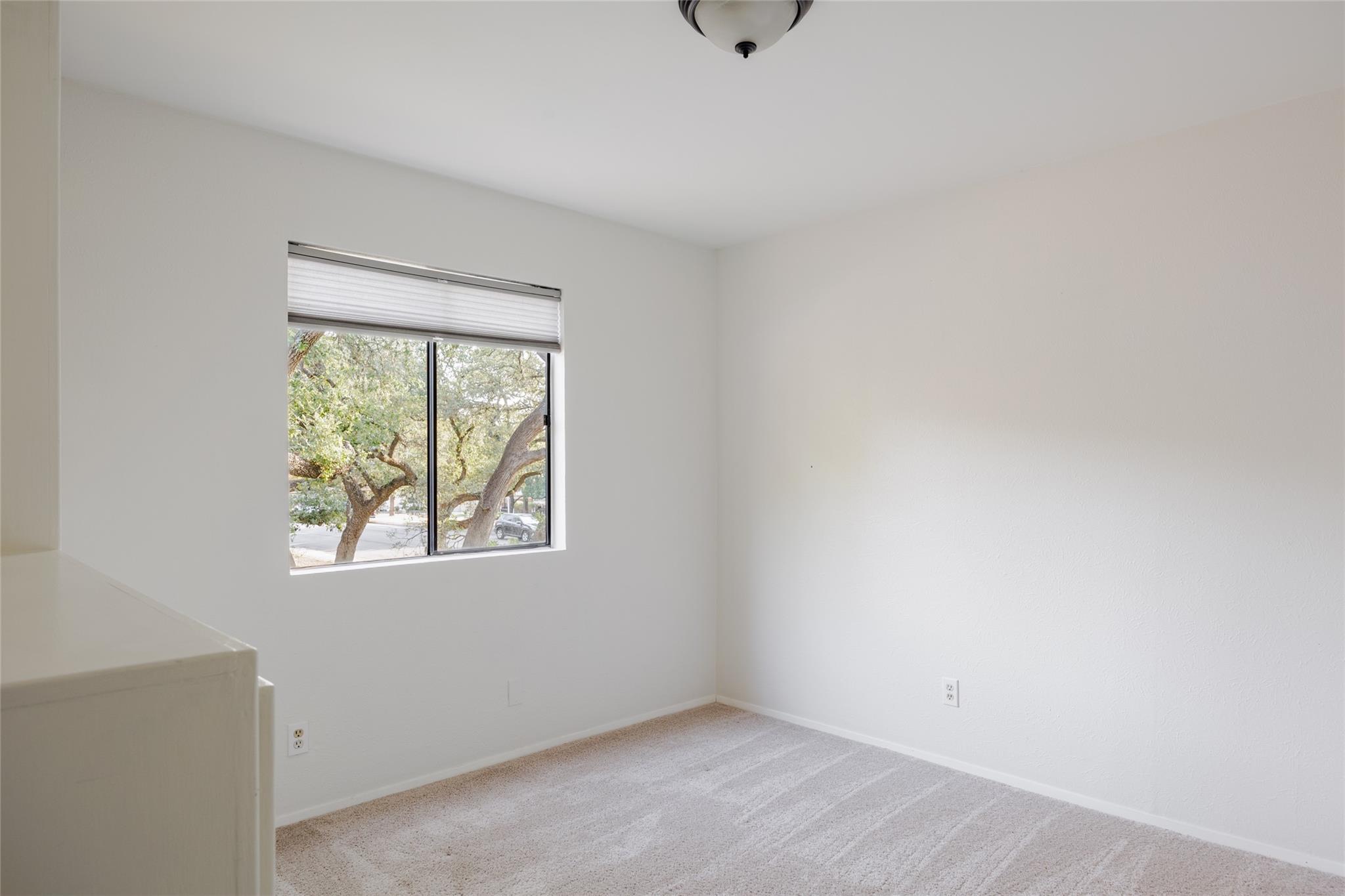 7806 Beauregard CIR