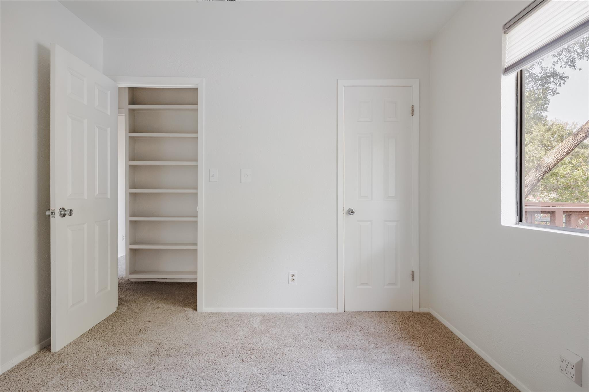 7806 Beauregard CIR