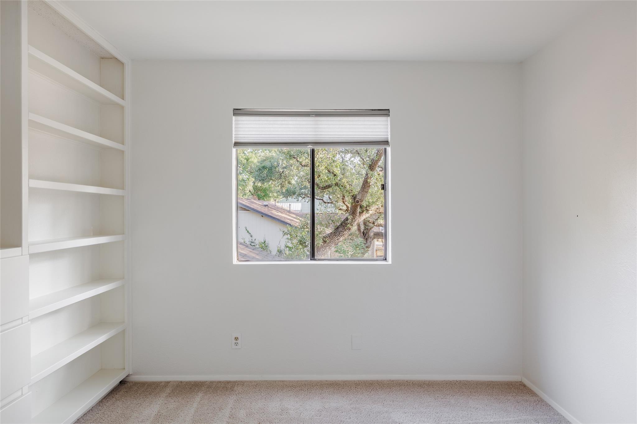 7806 Beauregard CIR