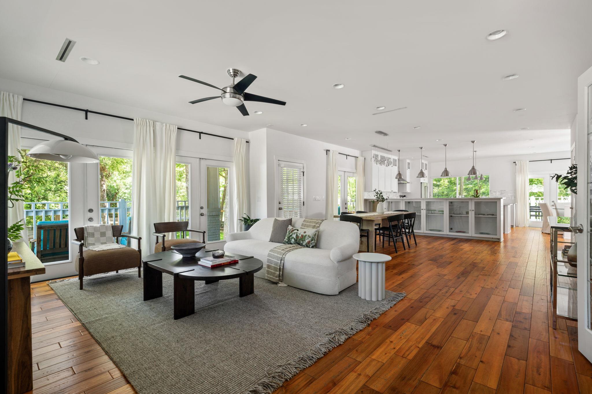 2413 Sharon LN