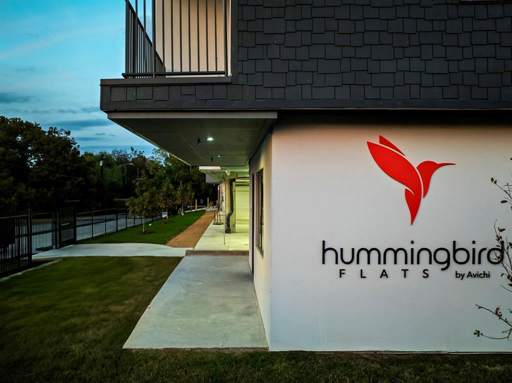 5515 Humming Bird LN # 206