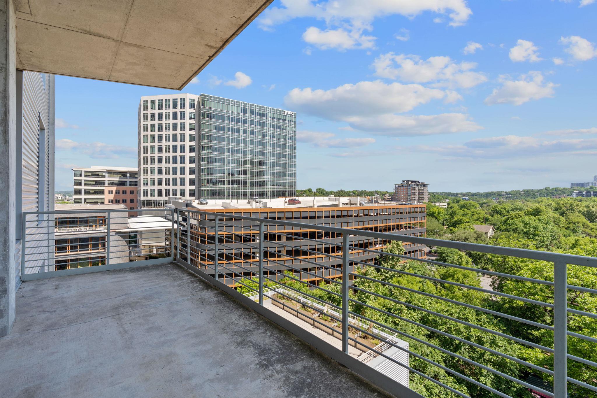 800 W 5th ST # 702