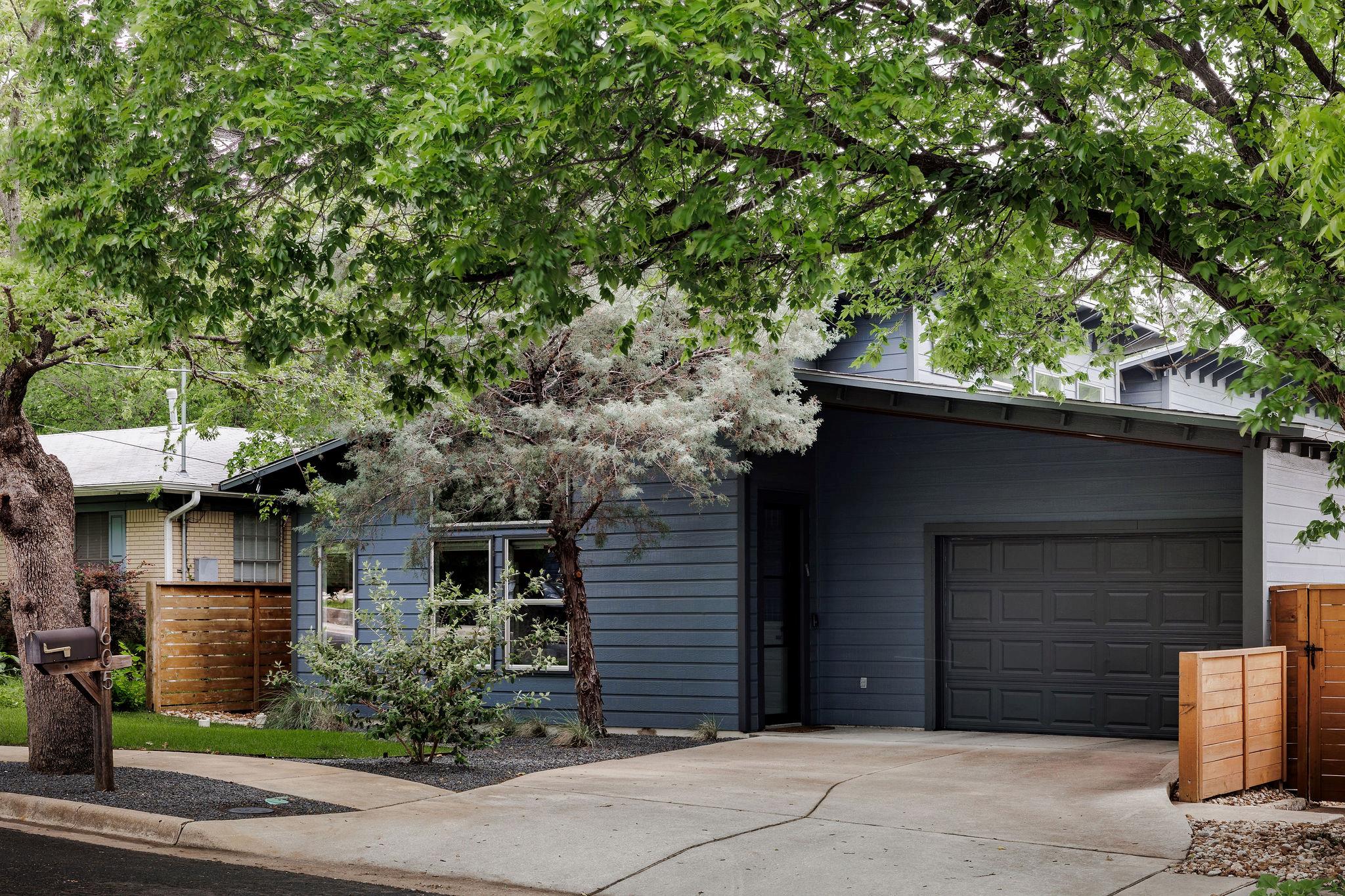 1605 Maple Ave