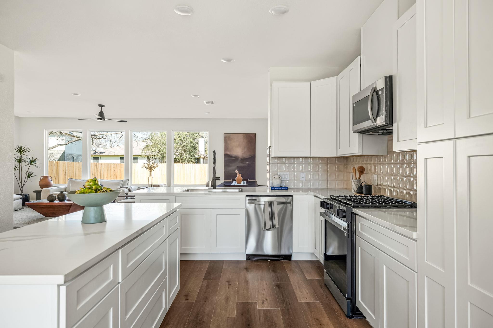 1516 Natural Bridge LN