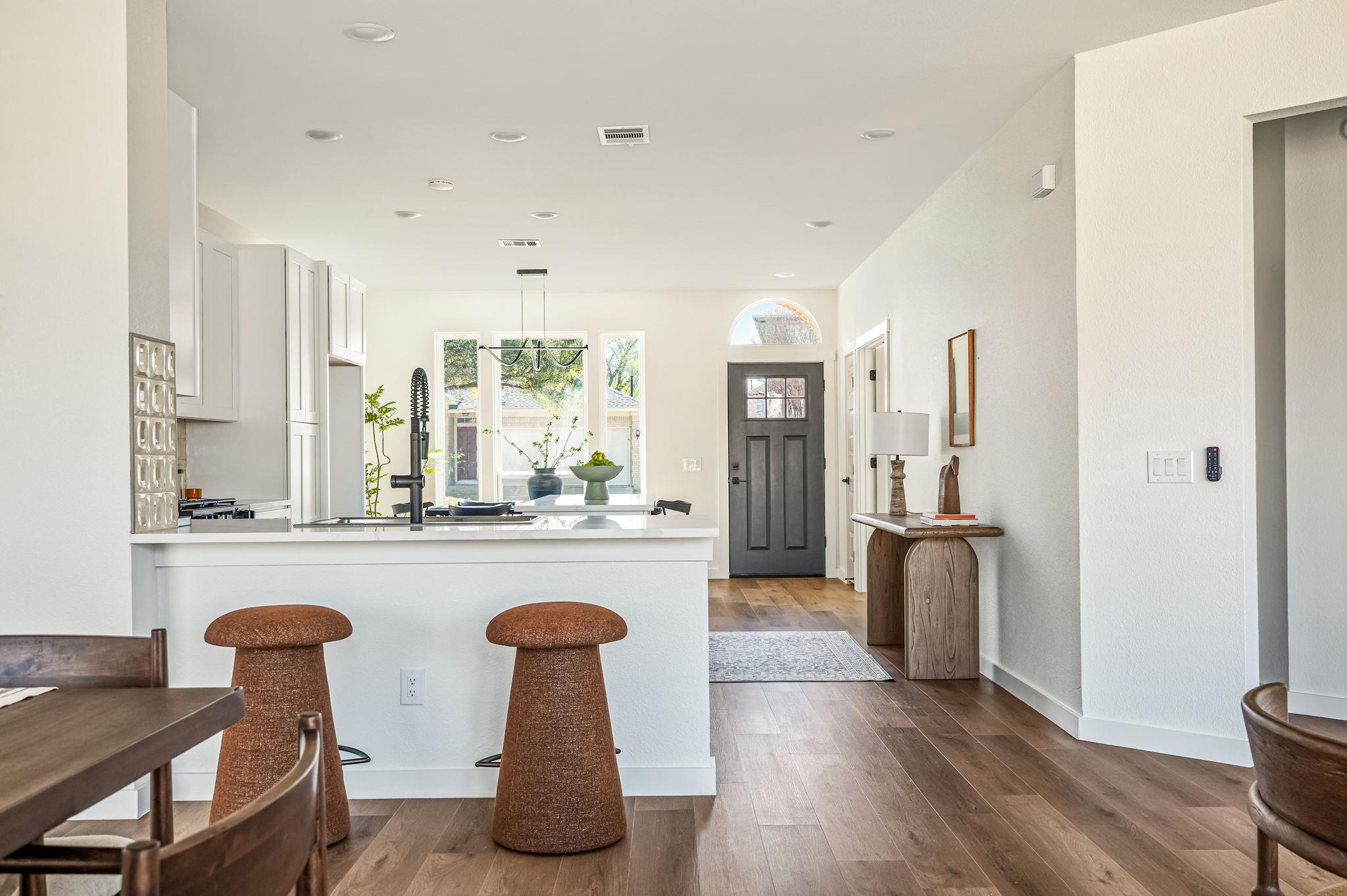 1516 Natural Bridge LN