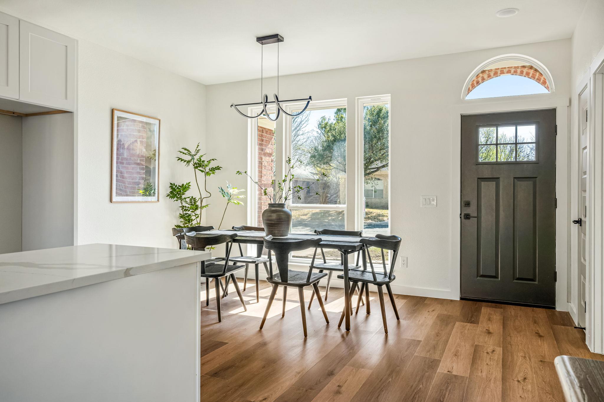 1516 Natural Bridge LN