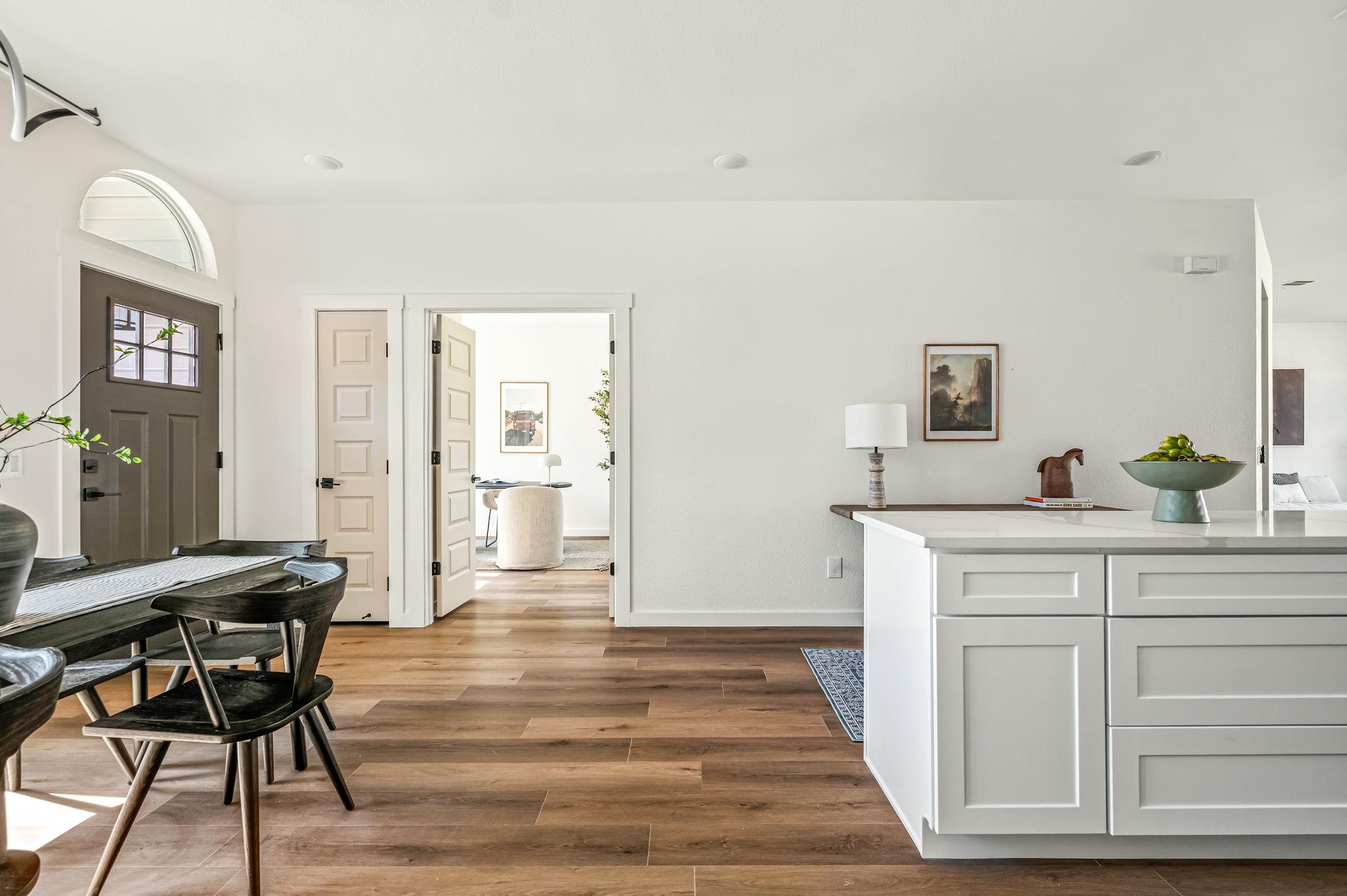 1516 Natural Bridge LN