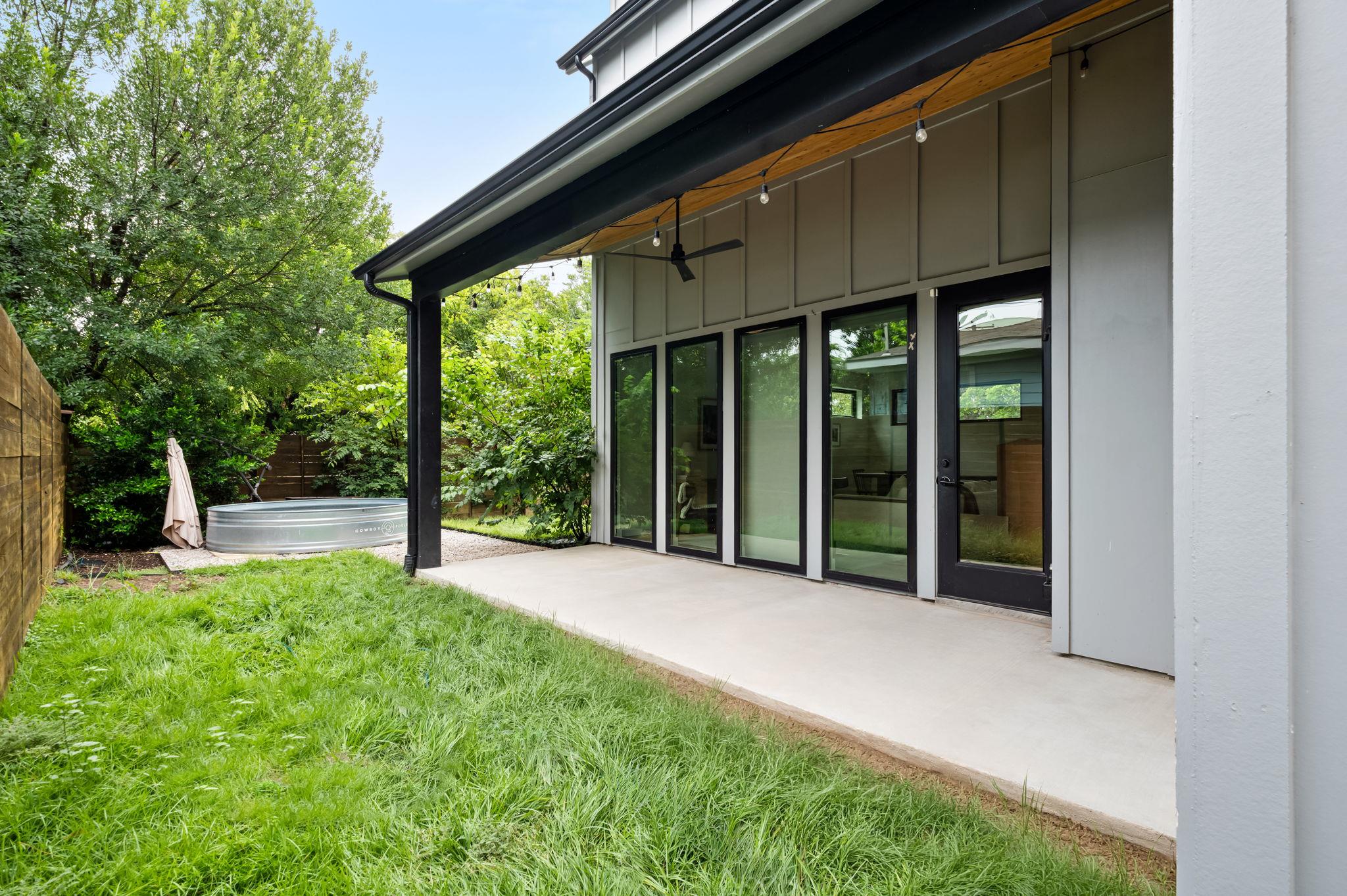 3508 Lyons RD