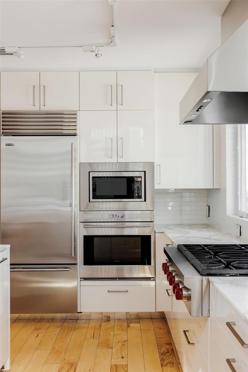 1601 Alameda DR