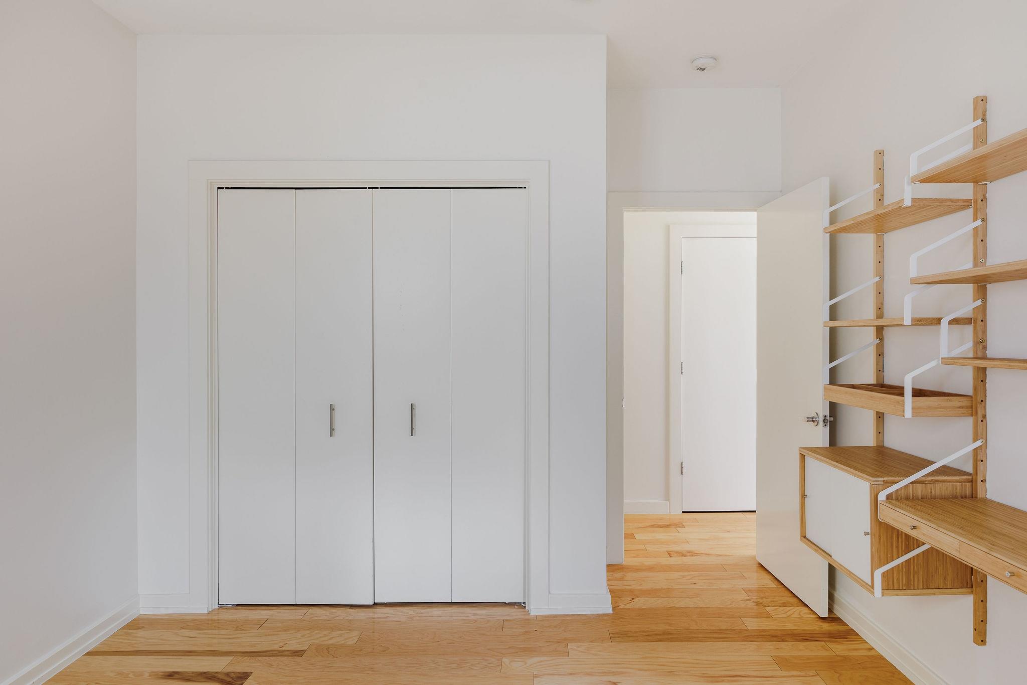 1601 Alameda DR