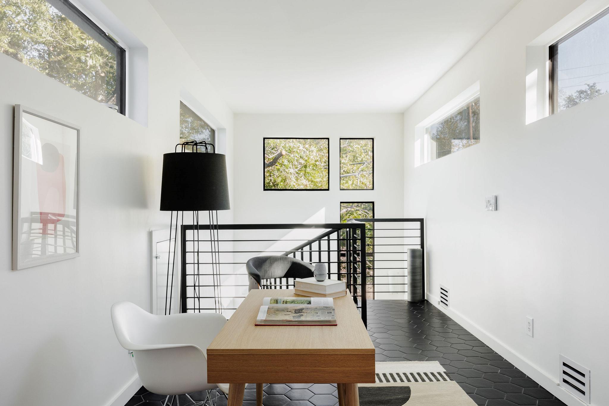 1601 Alameda DR