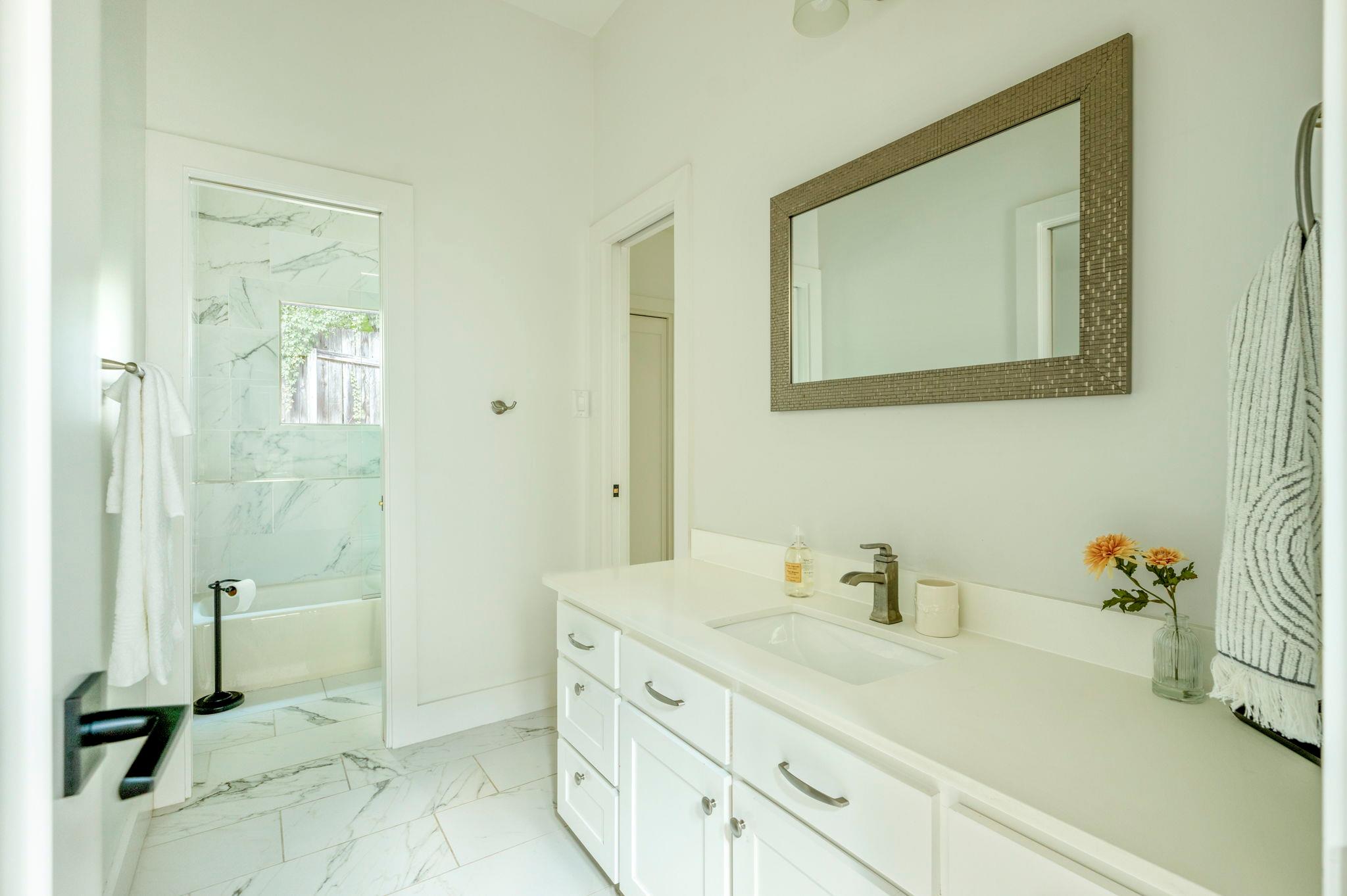 6301 Mountain Park CV