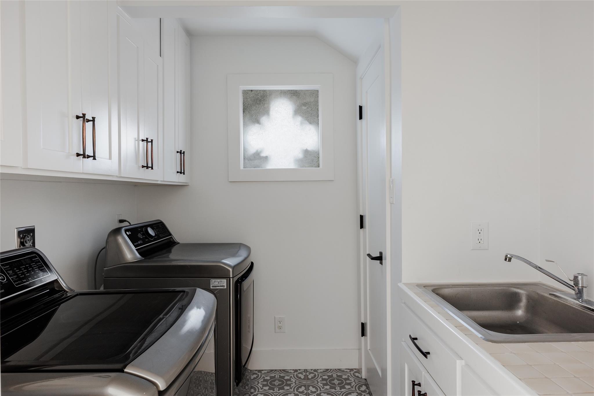 6301 Mountain Park CV