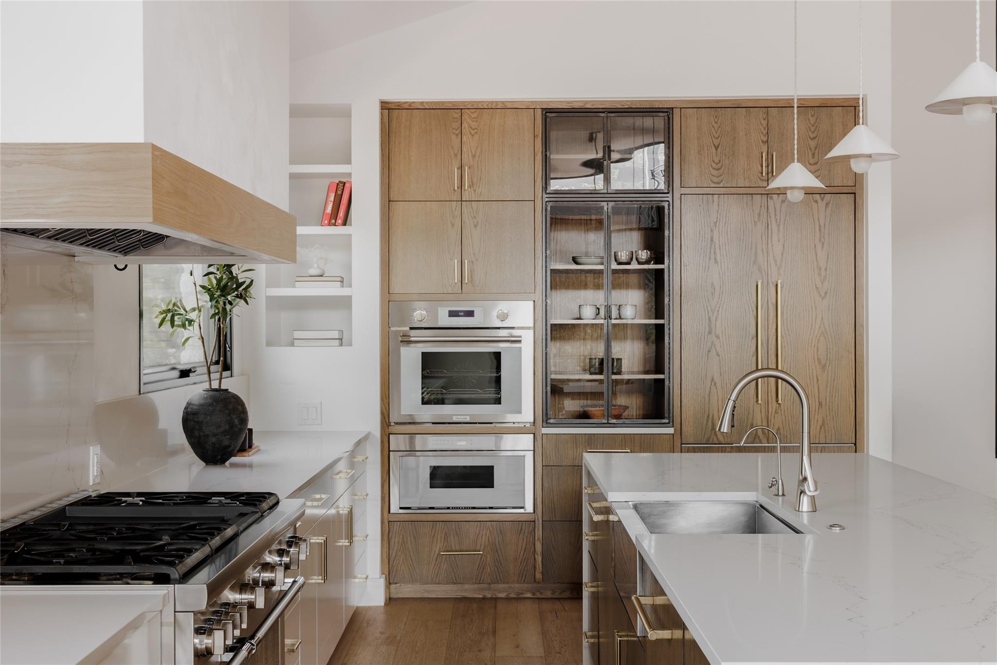 6301 Mountain Park CV