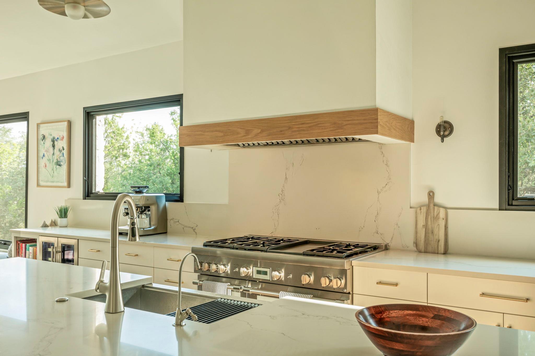 6301 Mountain Park CV