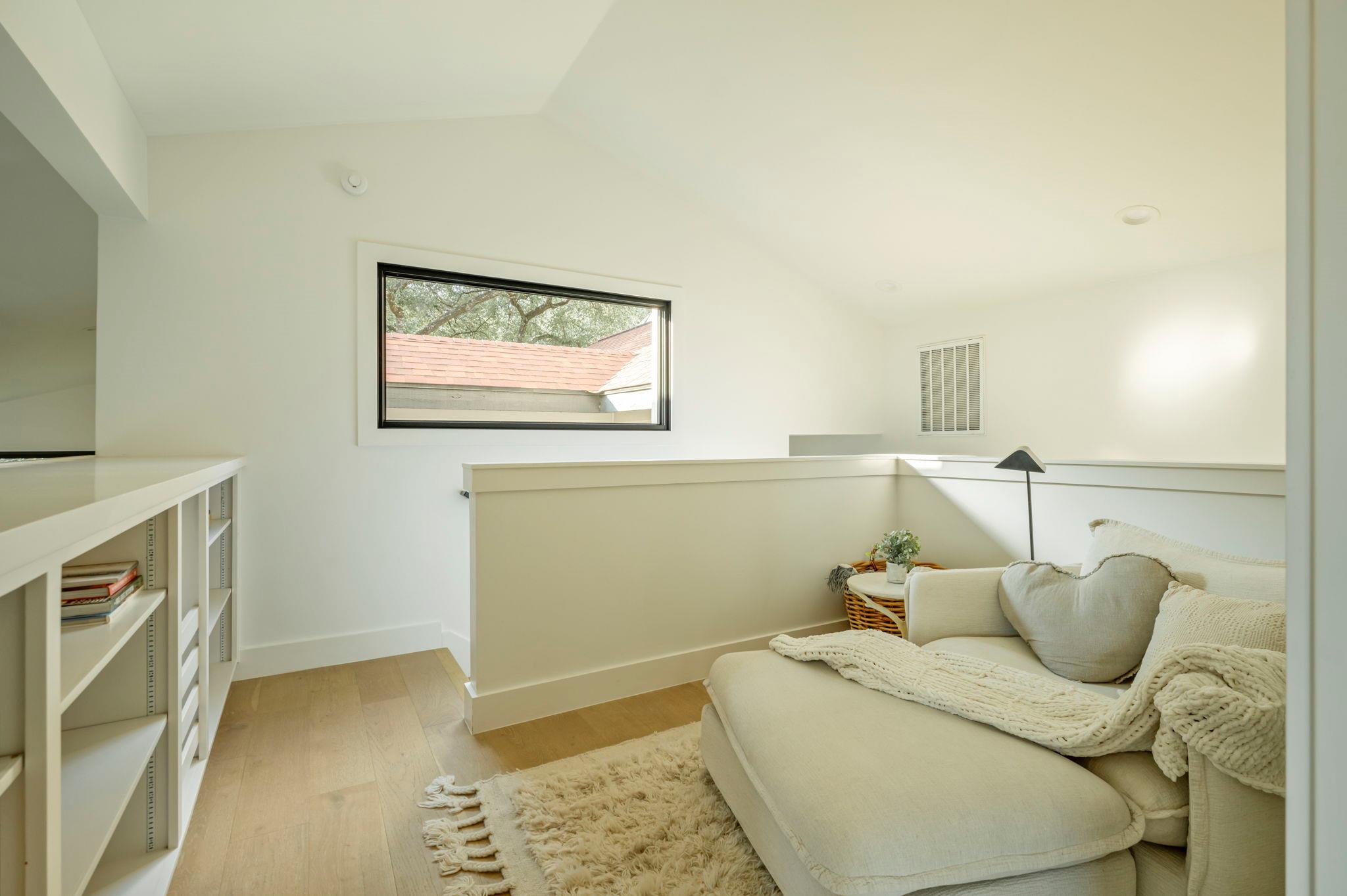 6301 Mountain Park CV