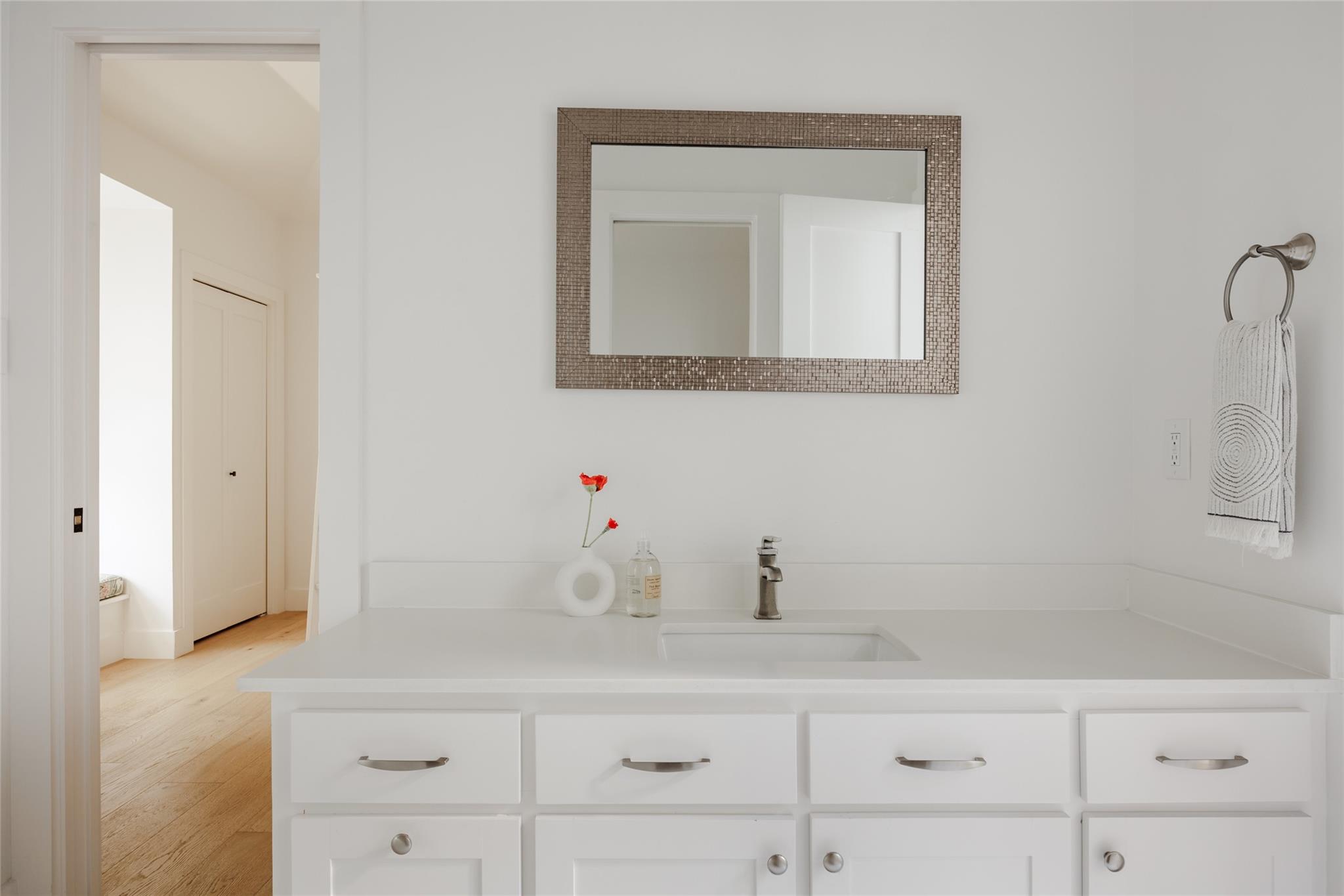 6301 Mountain Park CV