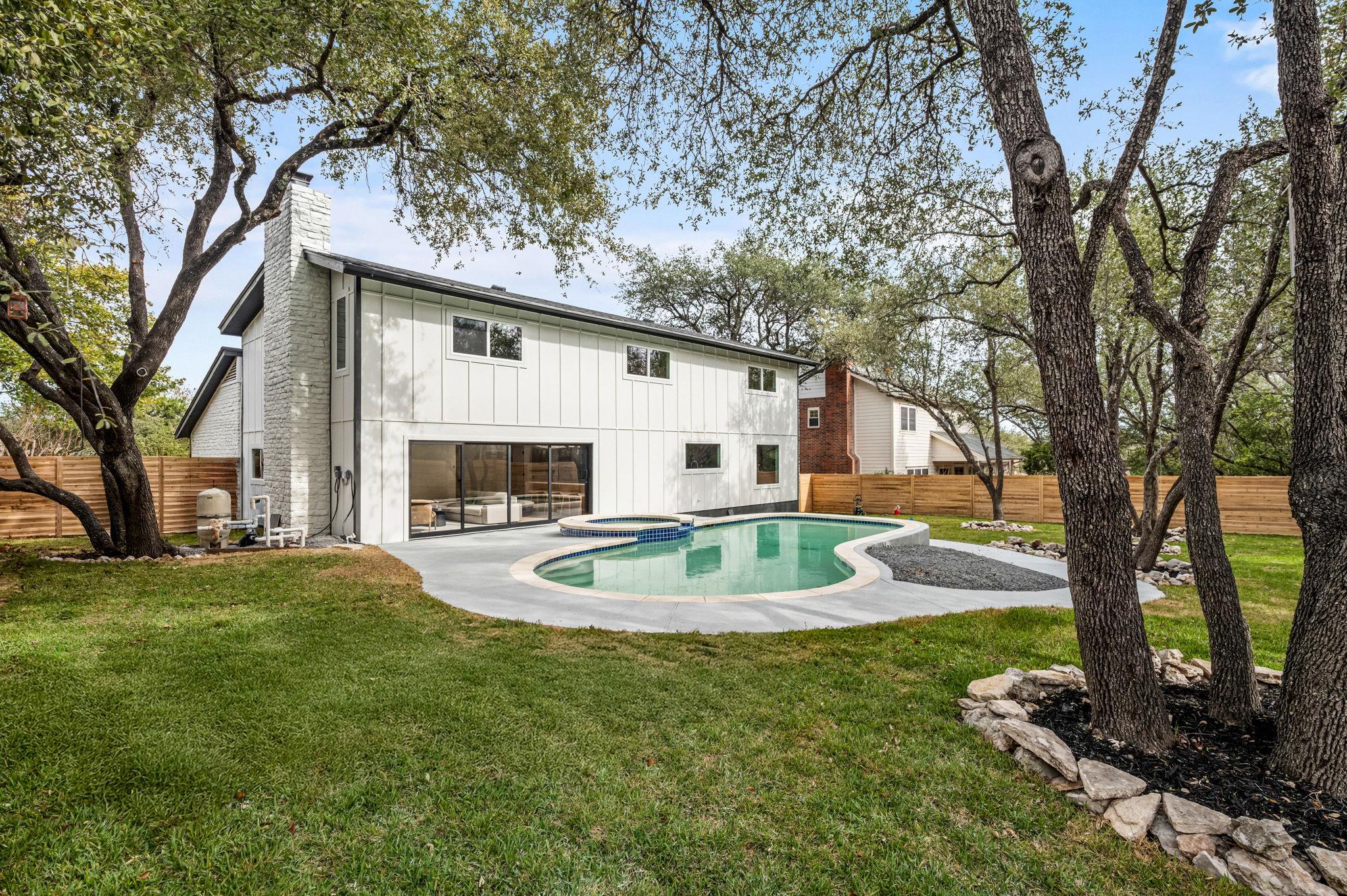 5901 Rain Creek PKWY