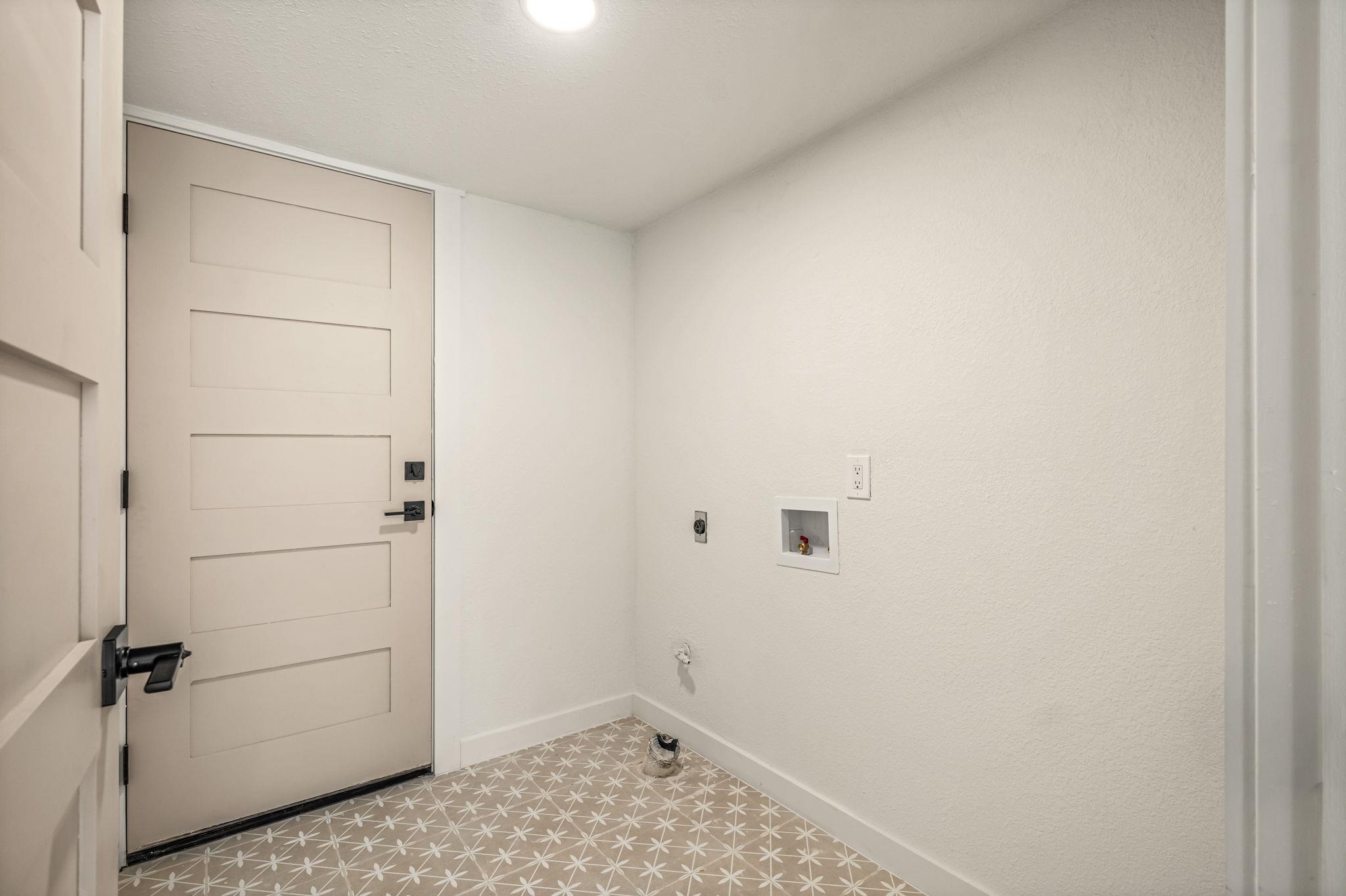 5901 Rain Creek PKWY