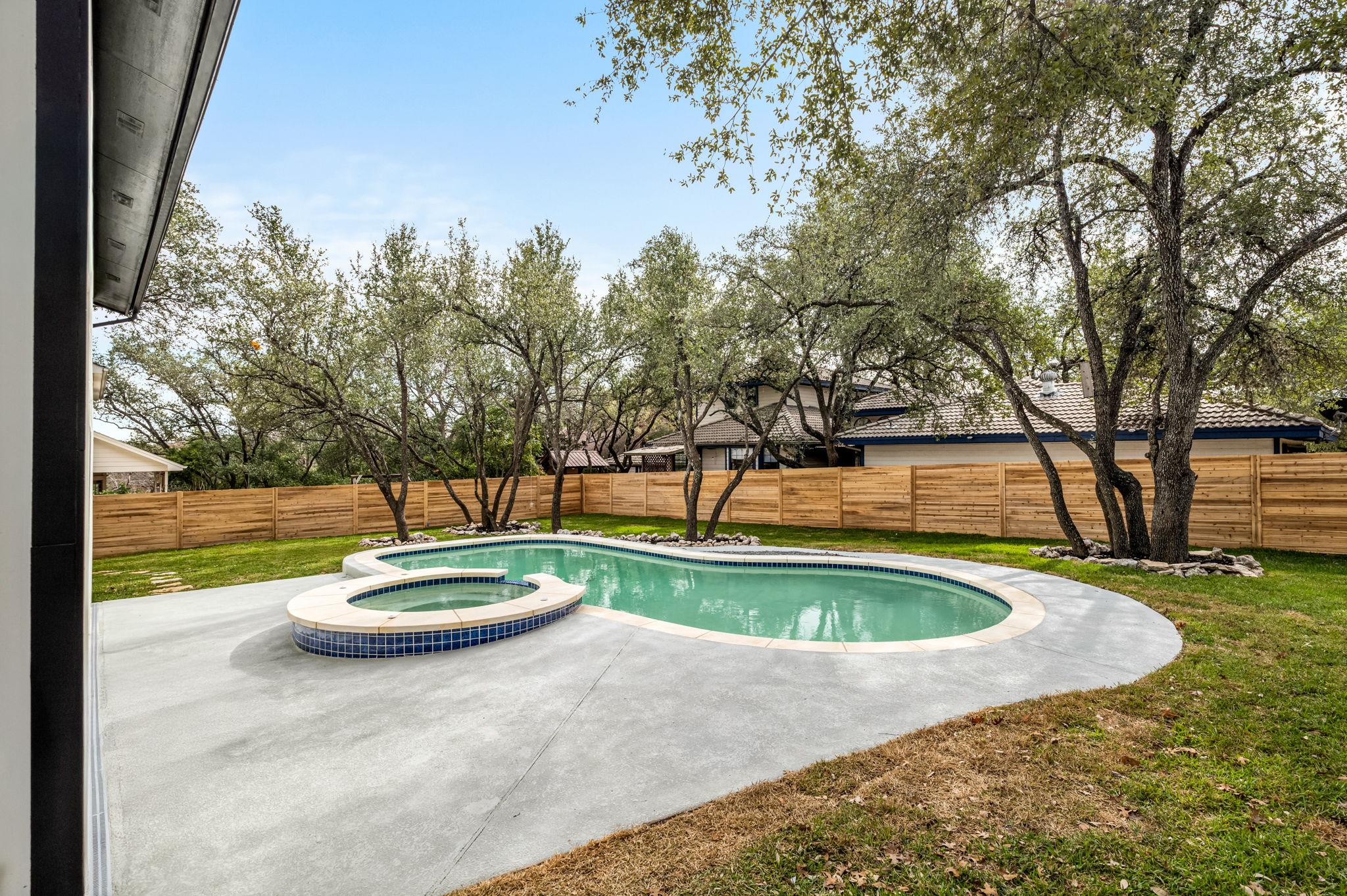 5901 Rain Creek PKWY