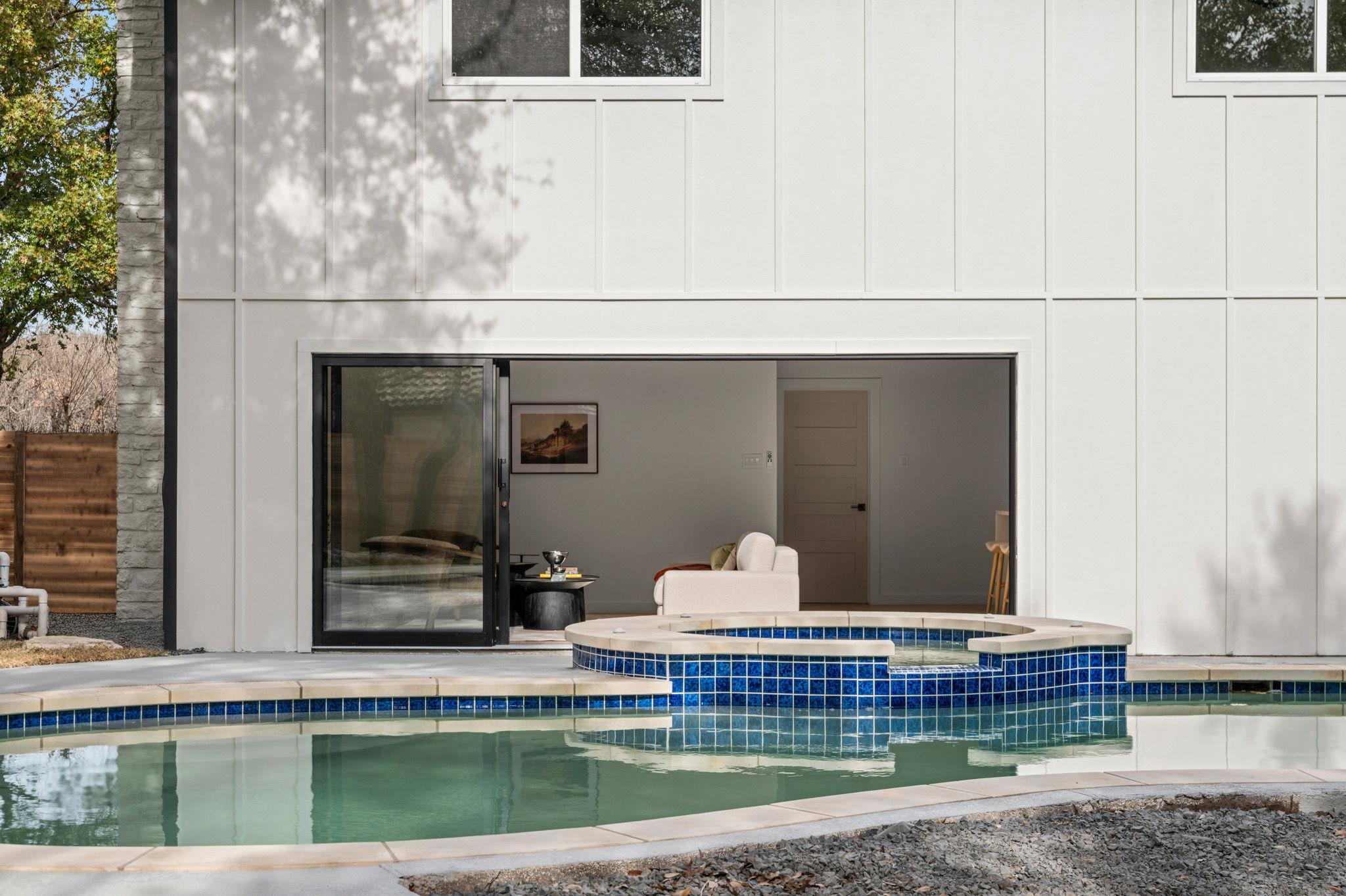 5901 Rain Creek PKWY