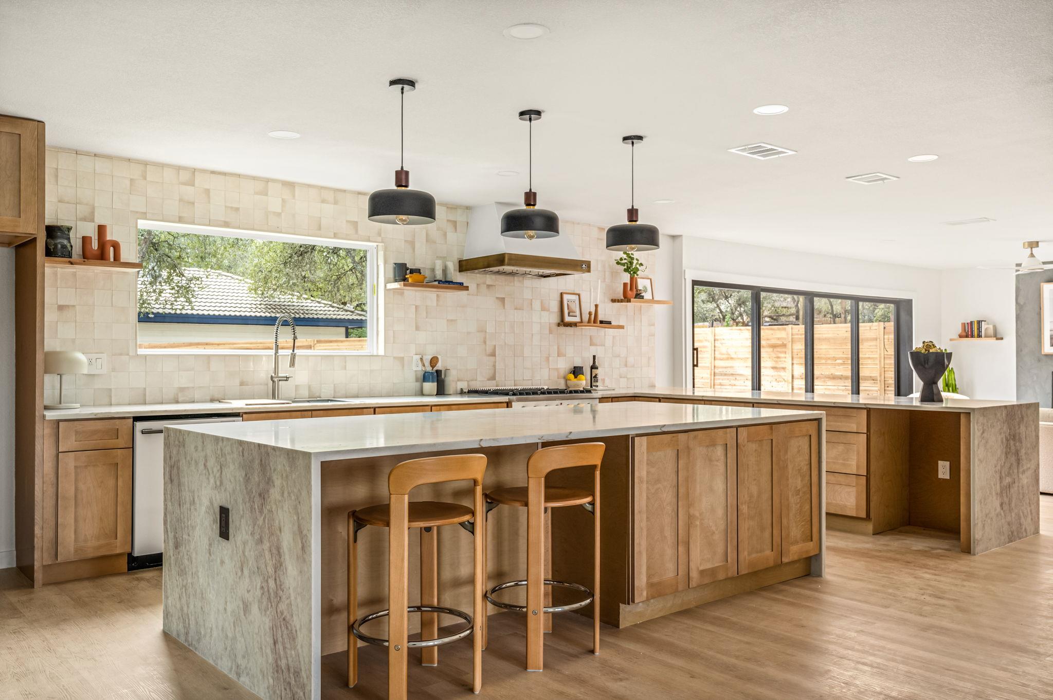 5901 Rain Creek PKWY