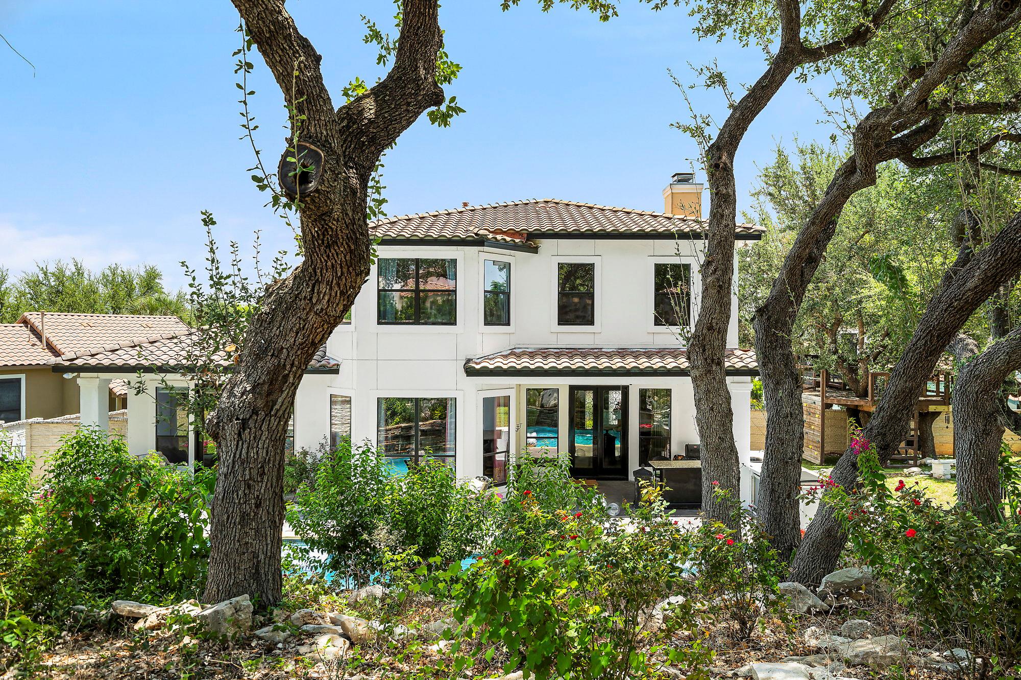 2900 Pamella CT