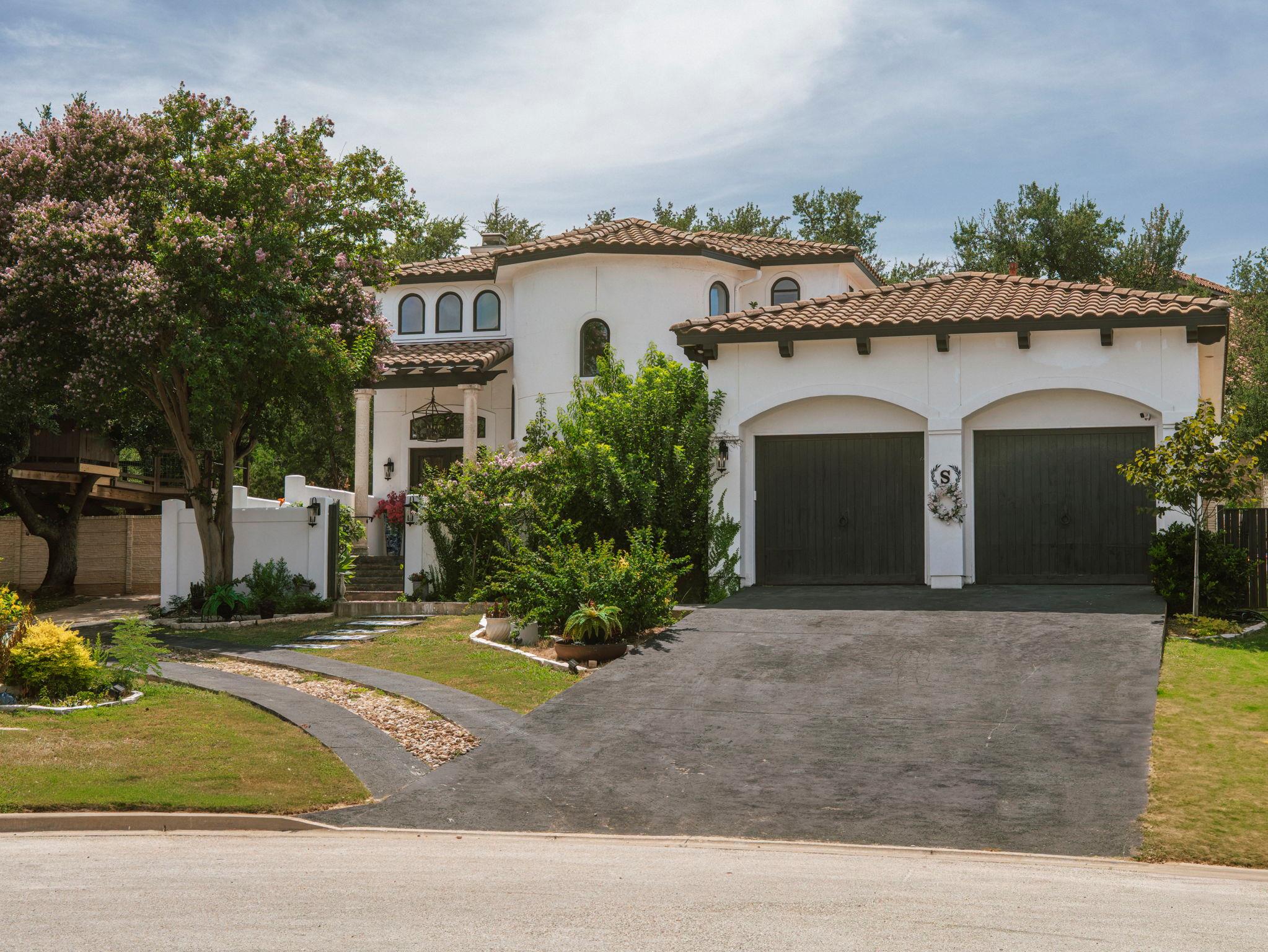 2900 Pamella CT