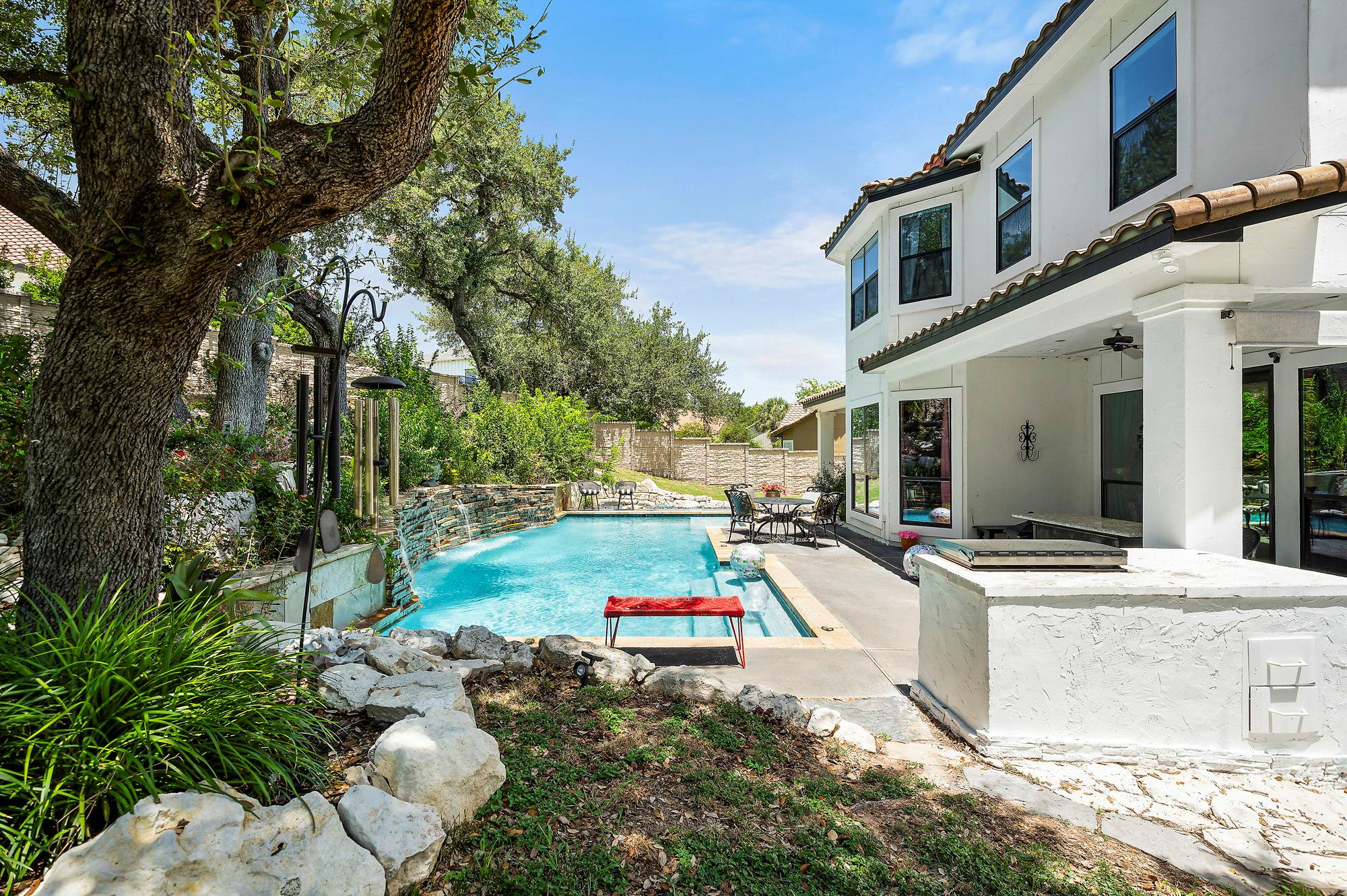 2900 Pamella CT