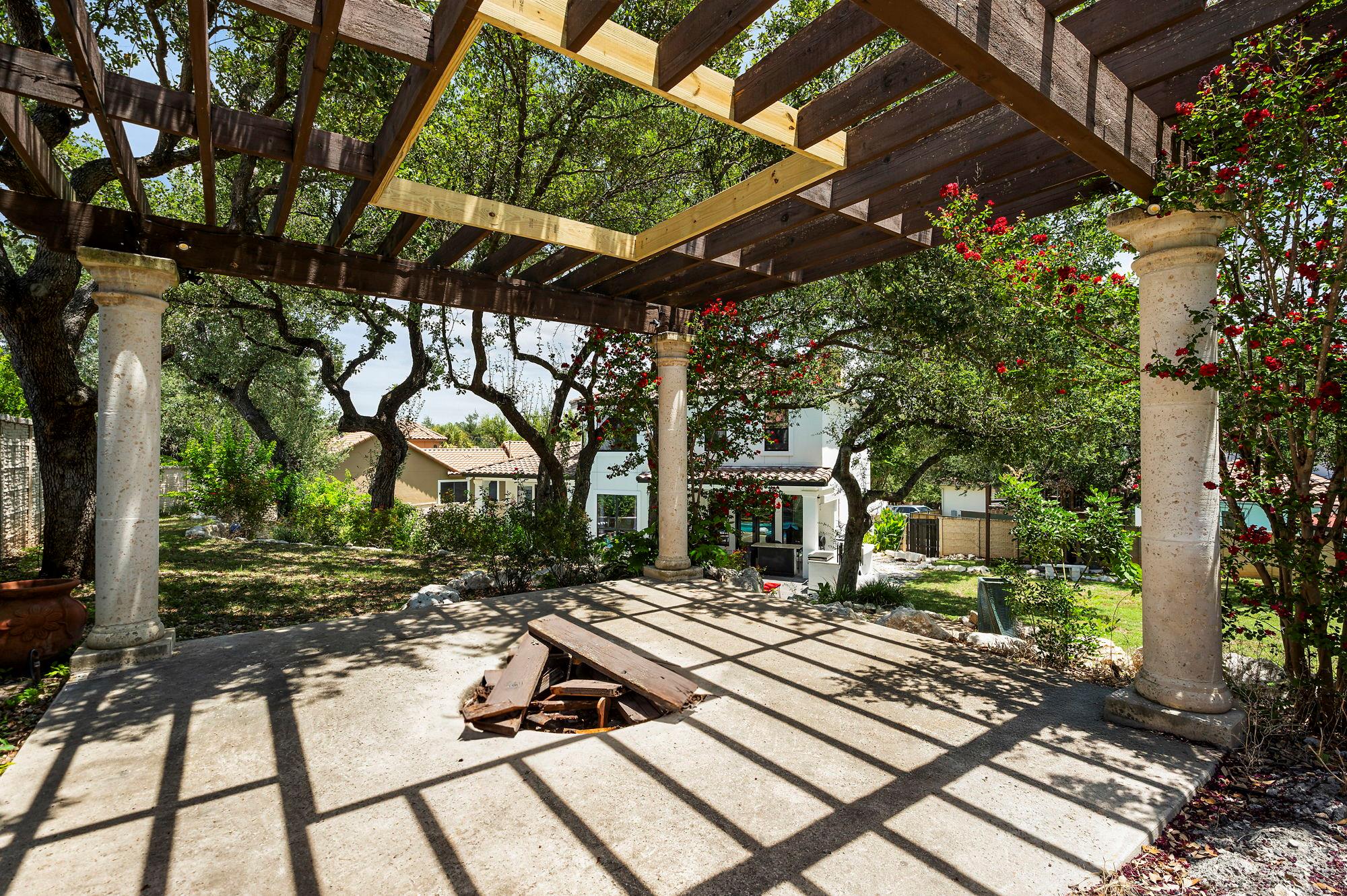 2900 Pamella CT