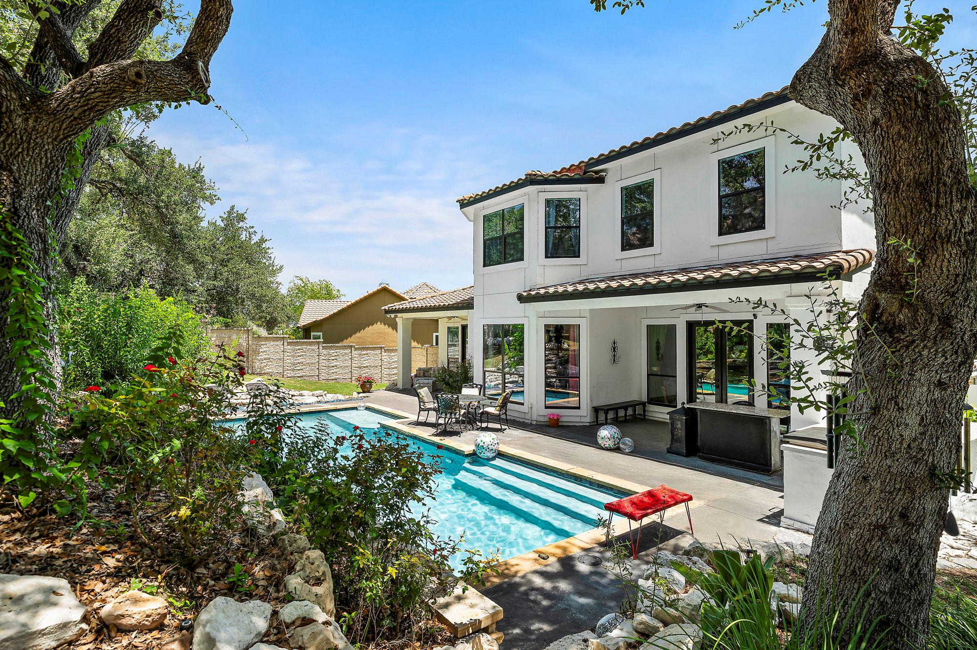 2900 Pamella CT