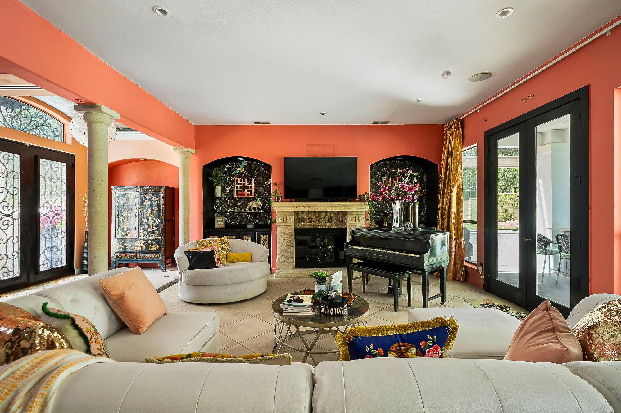2900 Pamella CT