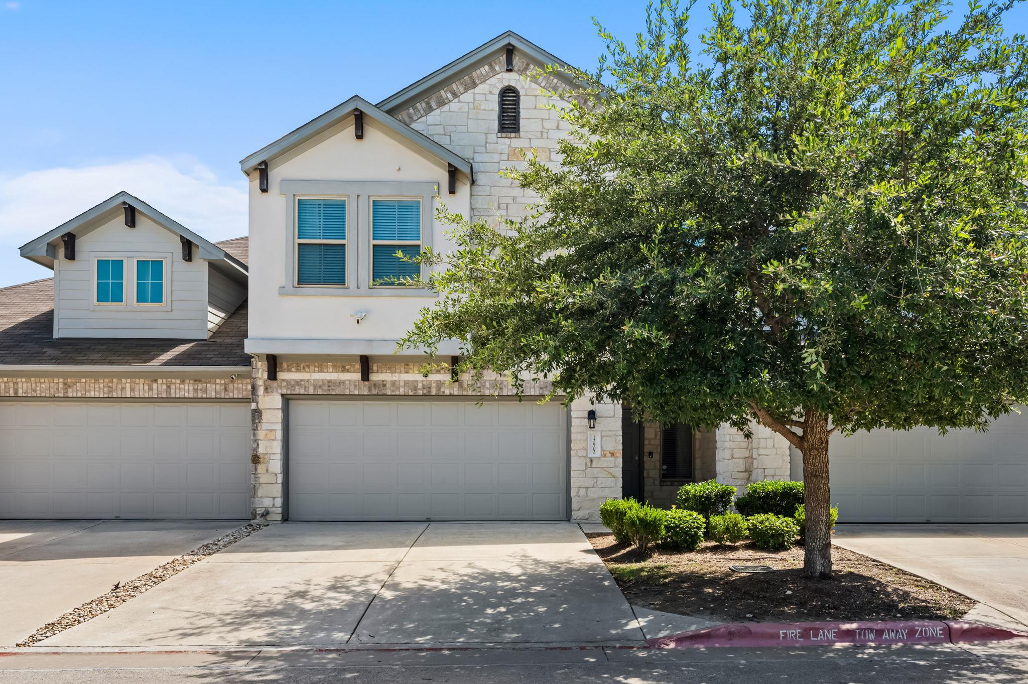 12902 Leatherback LN