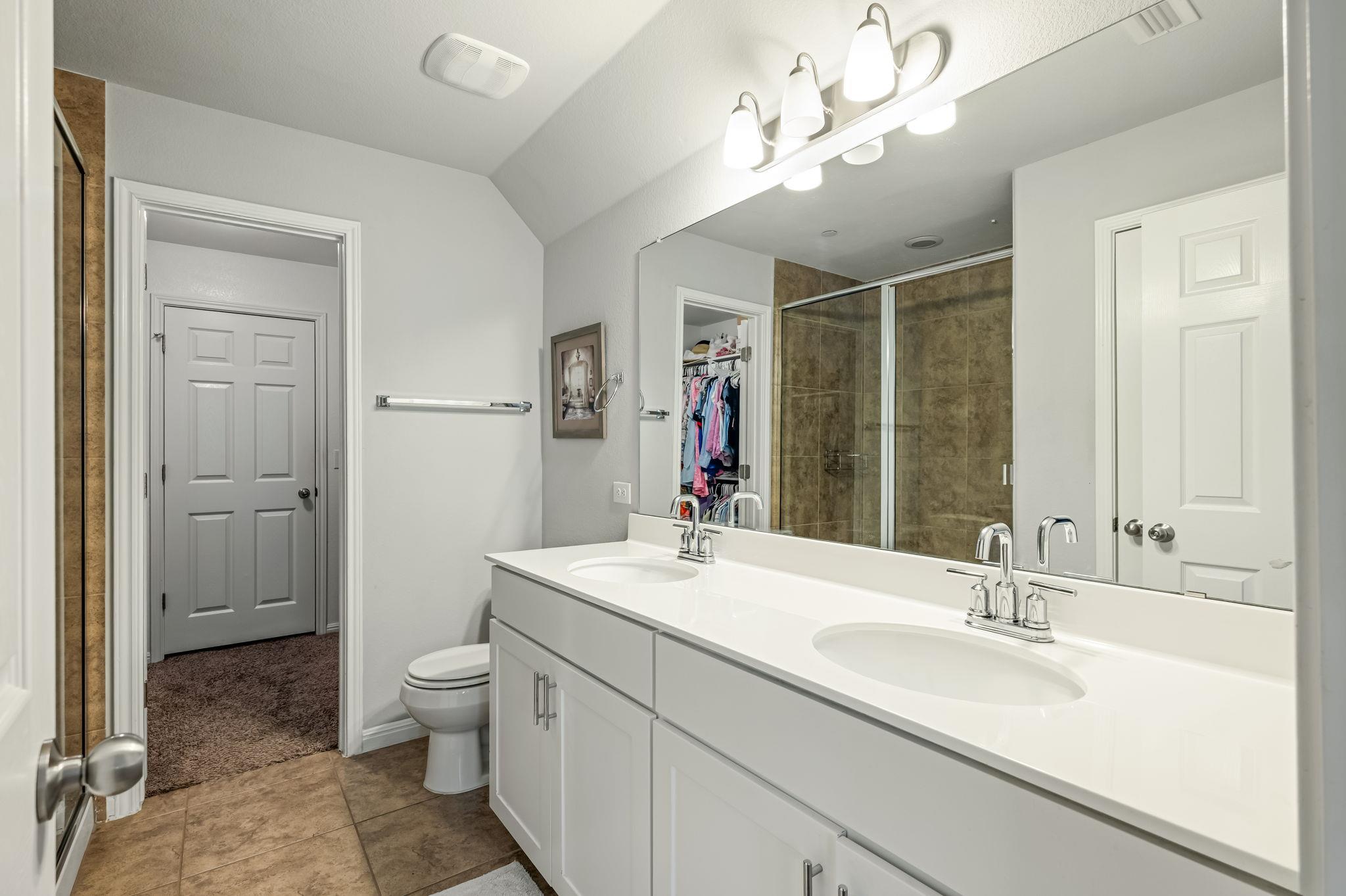 12902 Leatherback LN